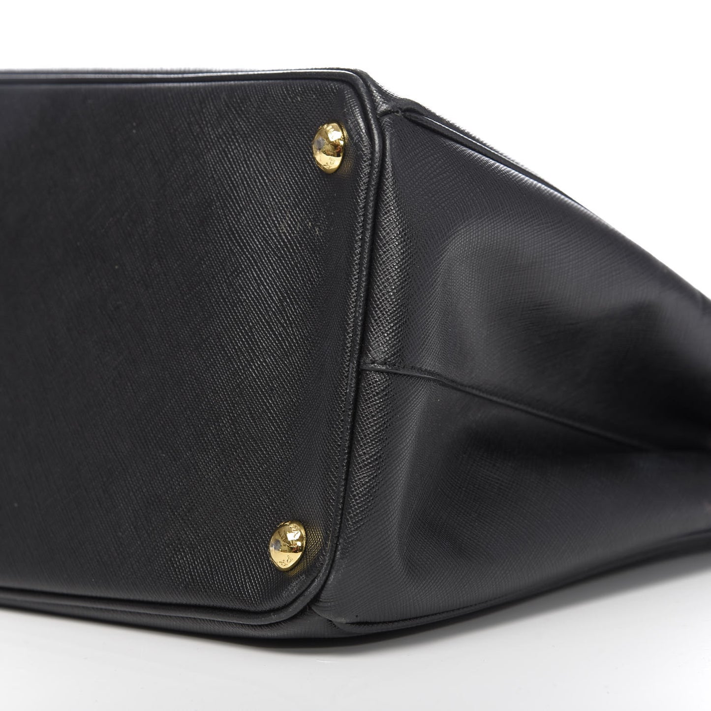 Saffiano Medium Galleria Double Zip Tote Black