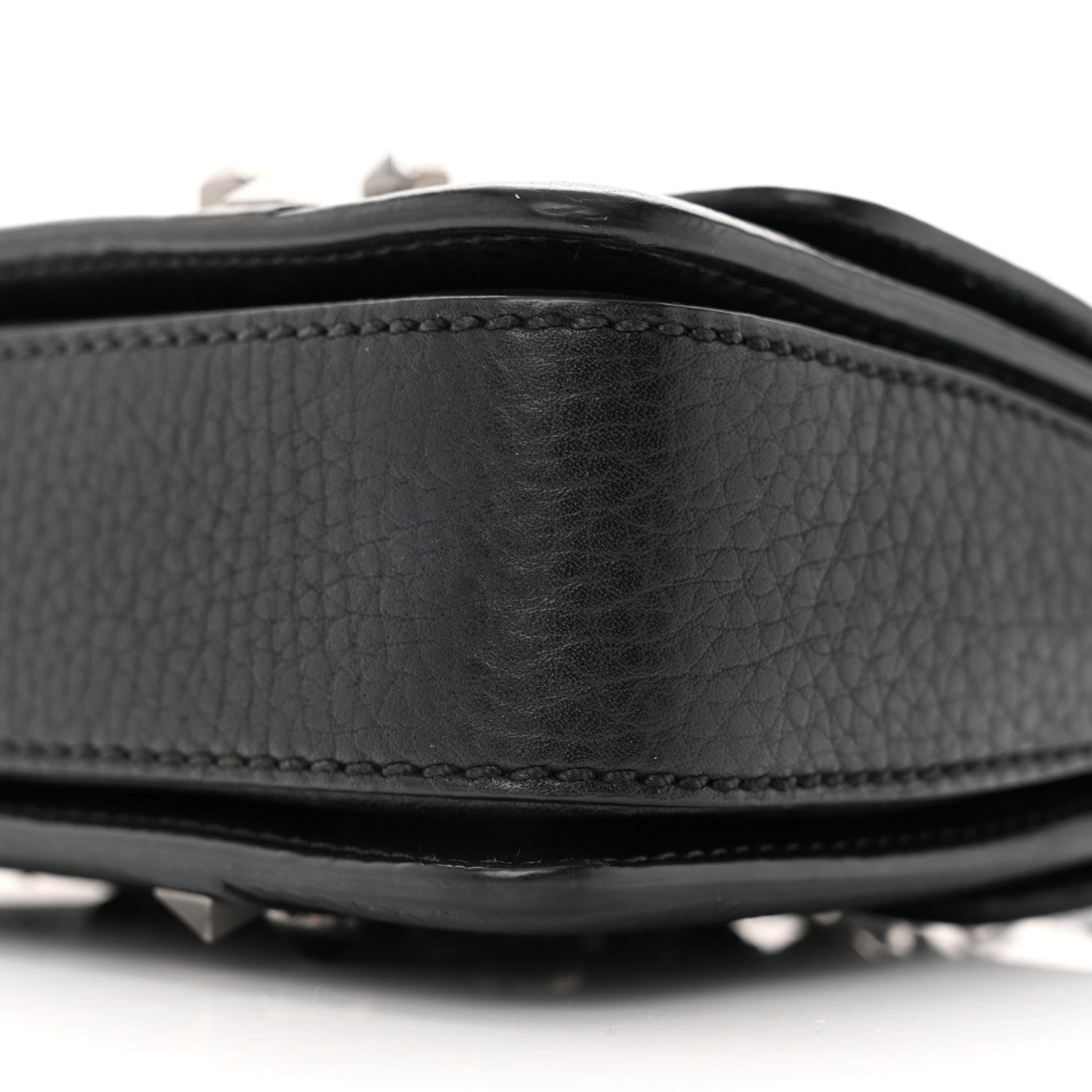 Valentino Garavani Grained Calfskin Onyx Micro B-Rockstud Rolling Flap Black 9 of 12