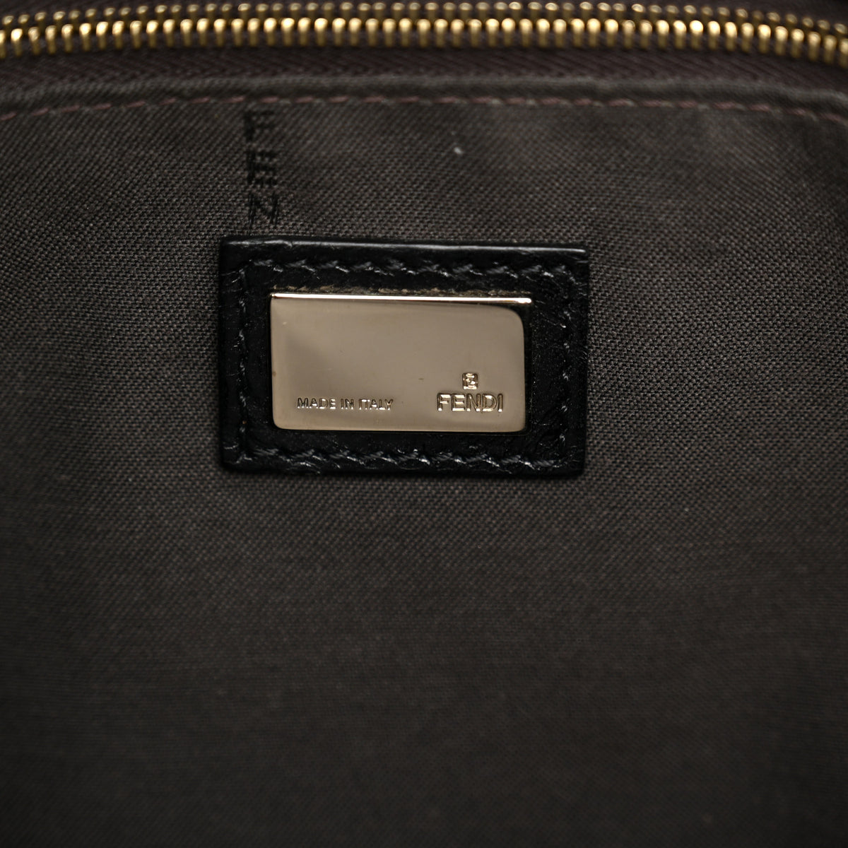 Fendi Vitello Acqua Maxi Baguette Shoulder Bag Black 6 of 10