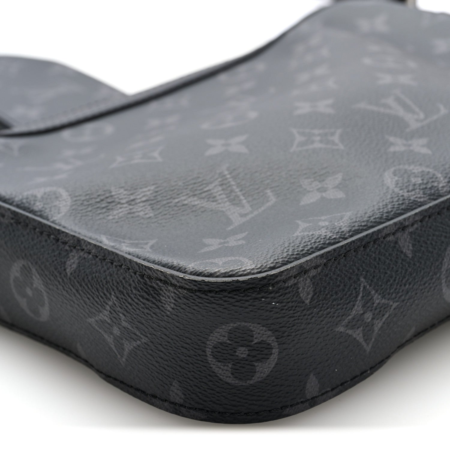 Louis Vuitton Reverse Monogram Eclipse Trio Messenger 6 of 10