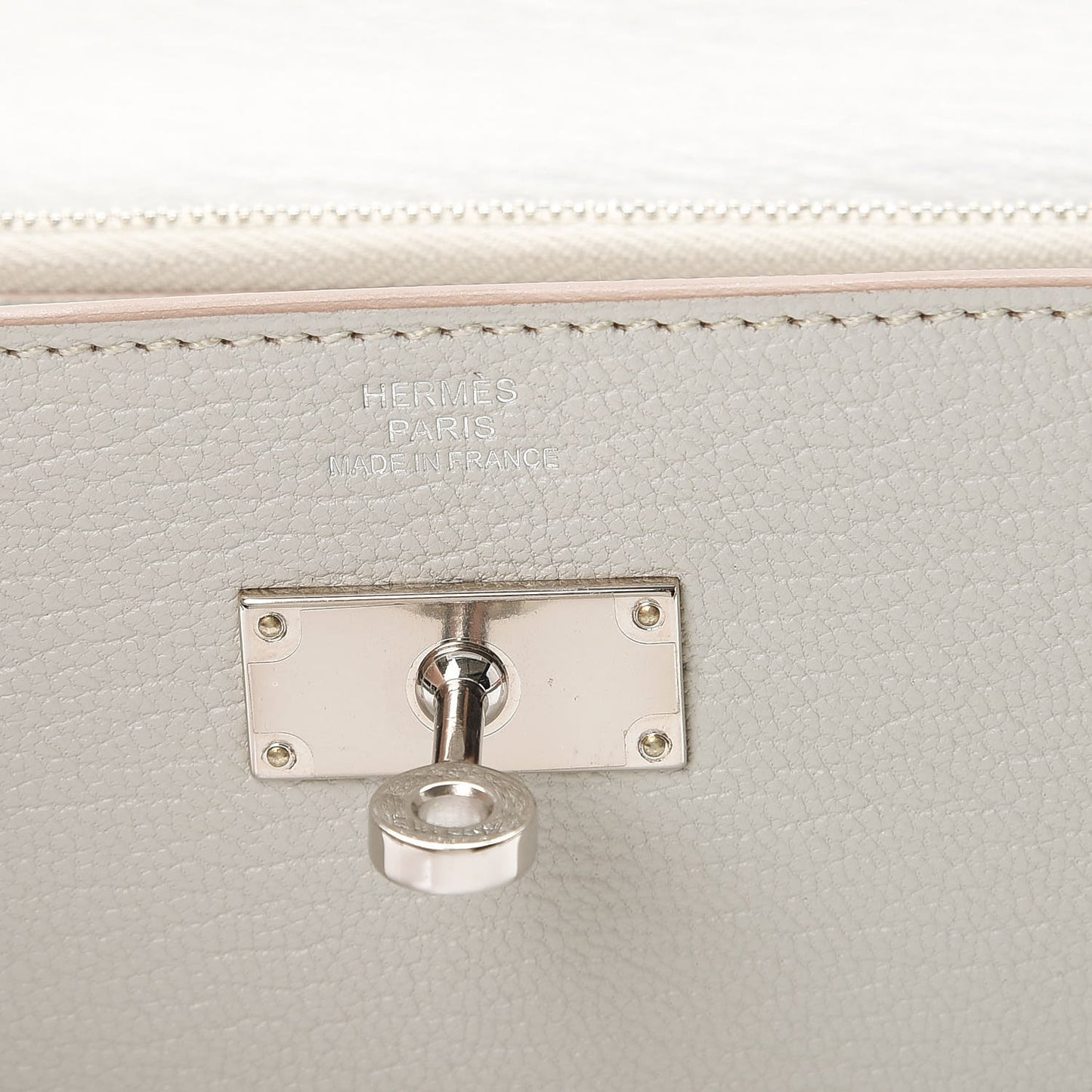 Chevre Mysore Kelly Longue Wallet Gris Perle
