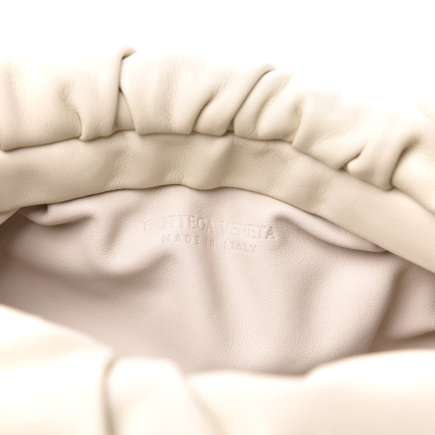 Calfskin The Pouch Chain Plaster