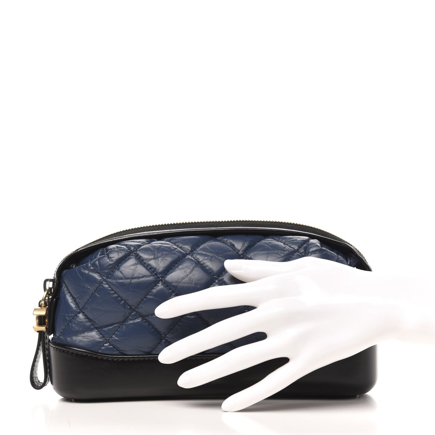 Aged Calfskin Quilted Gabrielle Classic Pouch Blue Black