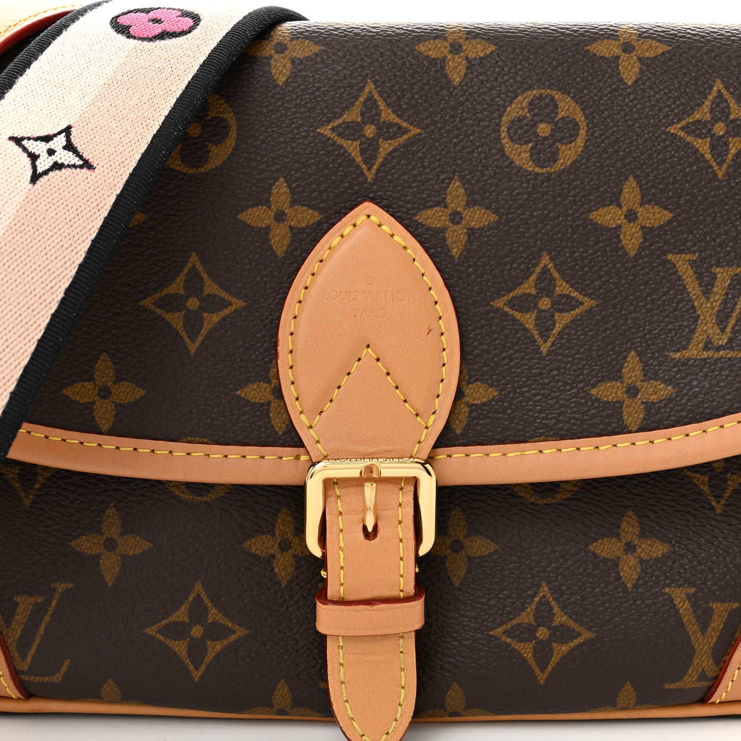 Monogram Diane Black