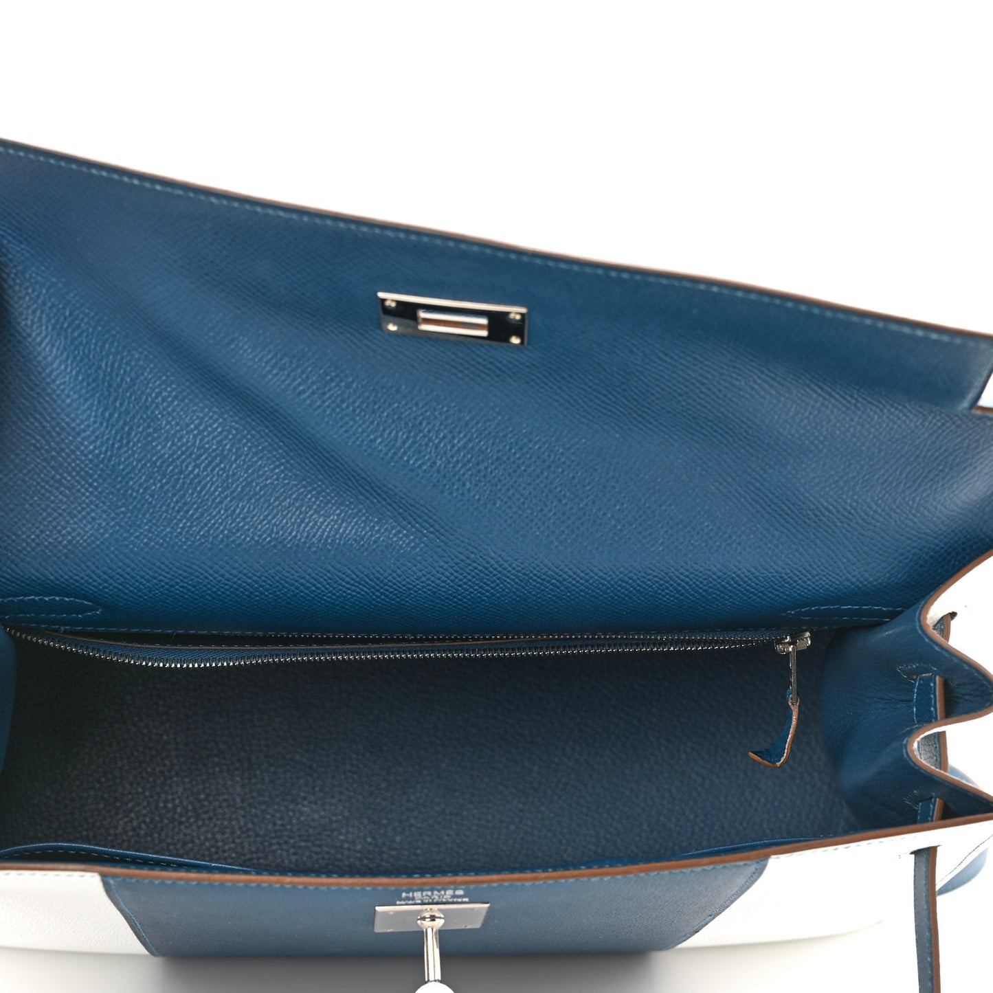 Epsom Kelly Flag Sellier 32 Bleu Thalassa White