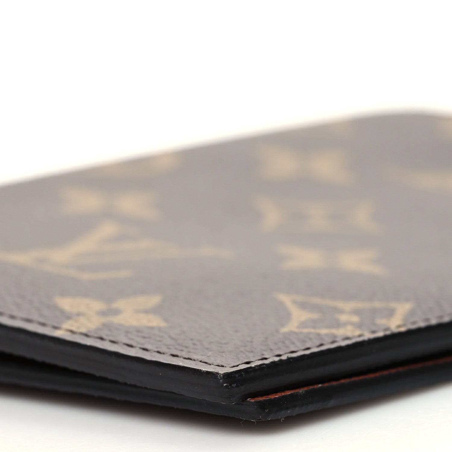 Louis Vuitton Monogram Passport Cover 9 of 9