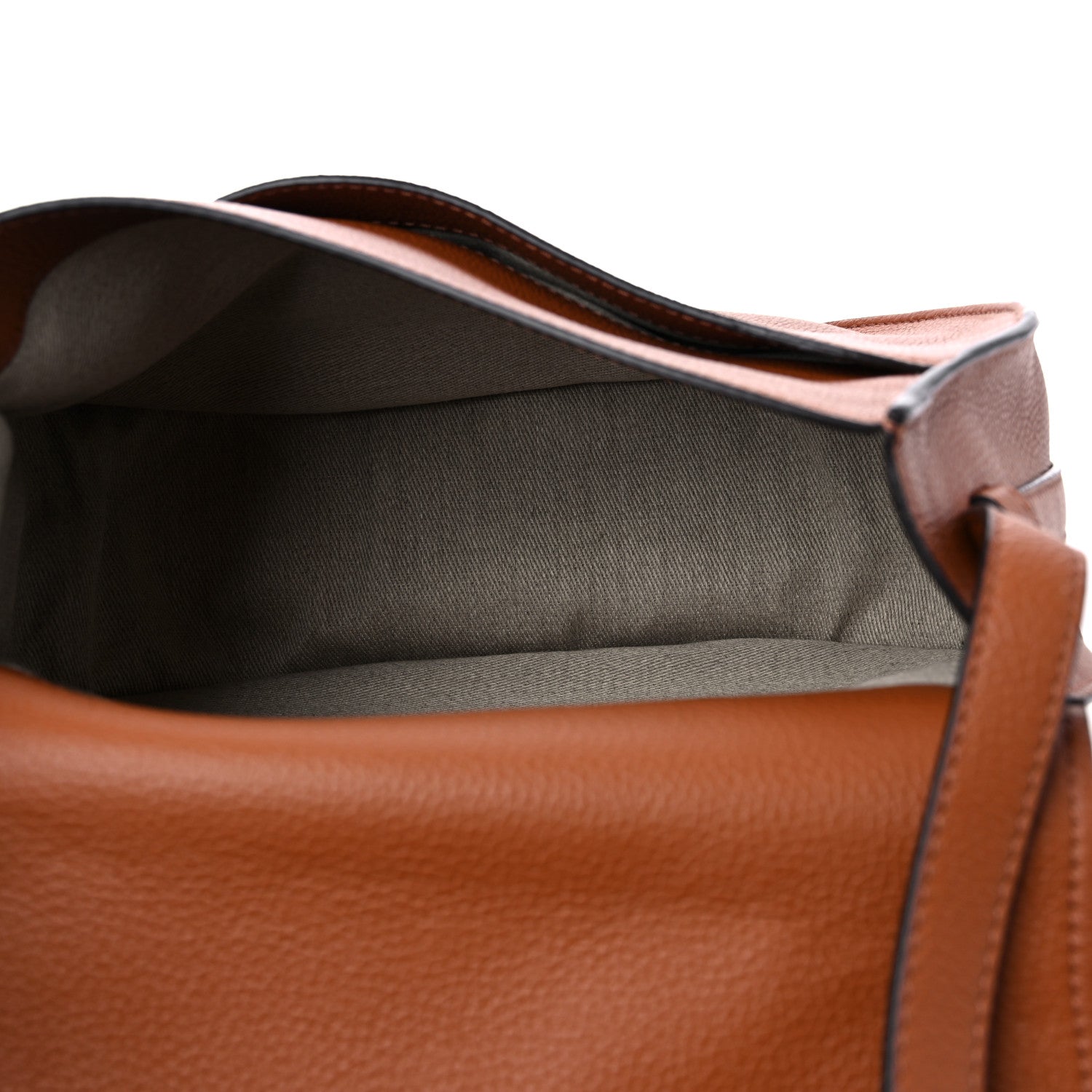 Chloe Calfskin Medium Marcie Round Crossbody Bag Tan 5 of 10