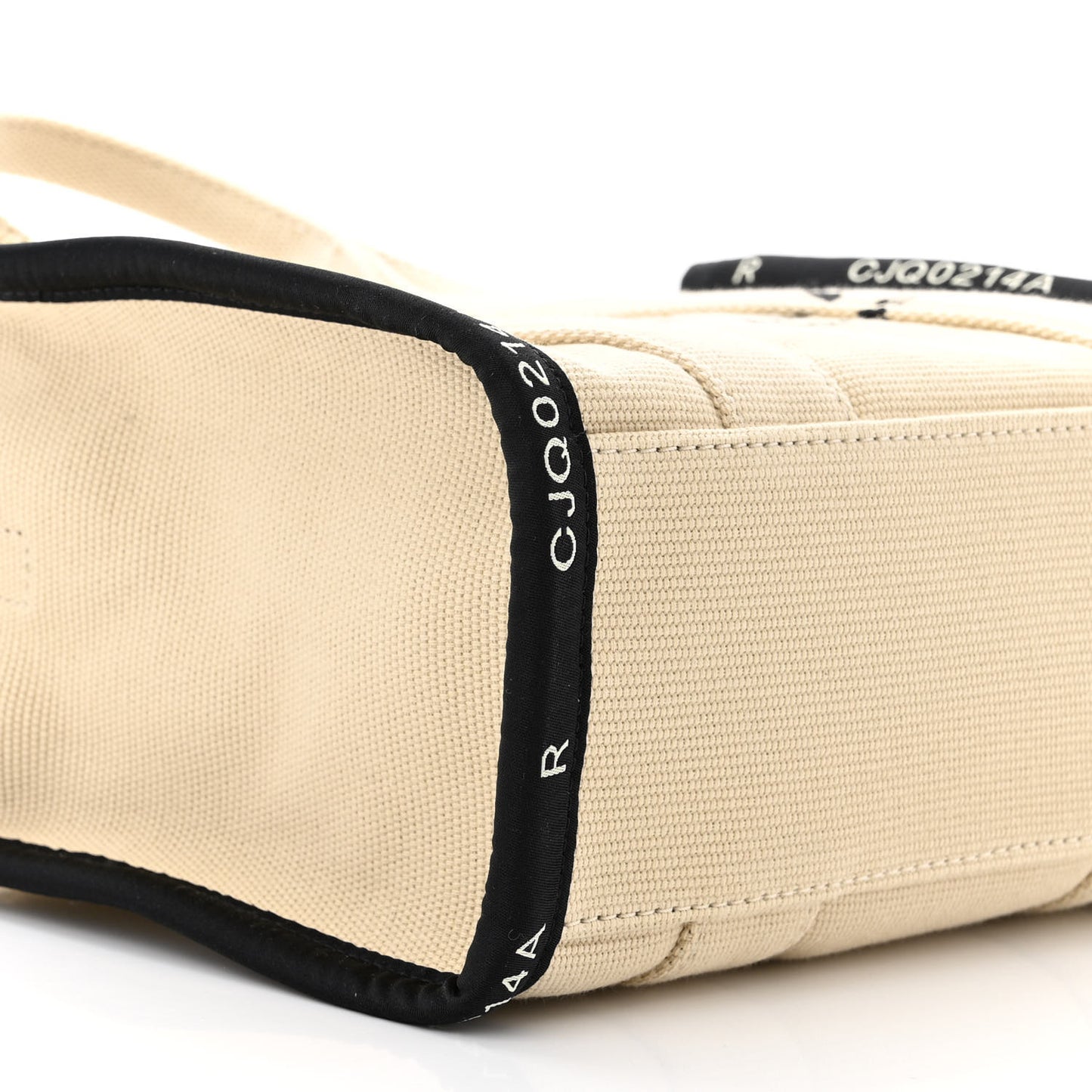 Jacquard Small The Traveler Tote Bag Warm Sand