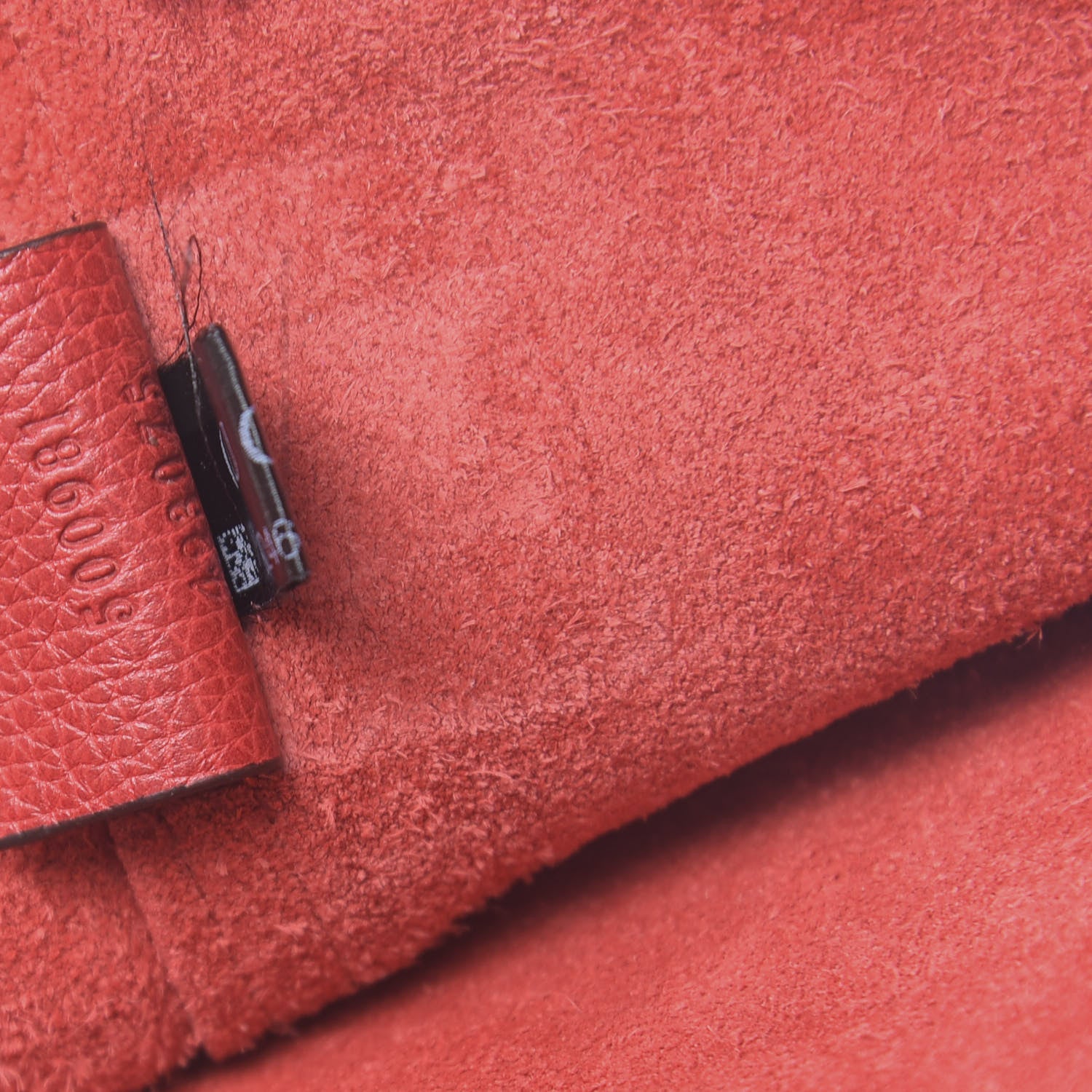 Gucci Pebbled Calfskin Medium Logo Portfolio Clutch Hibiscus Red 7 of 10
