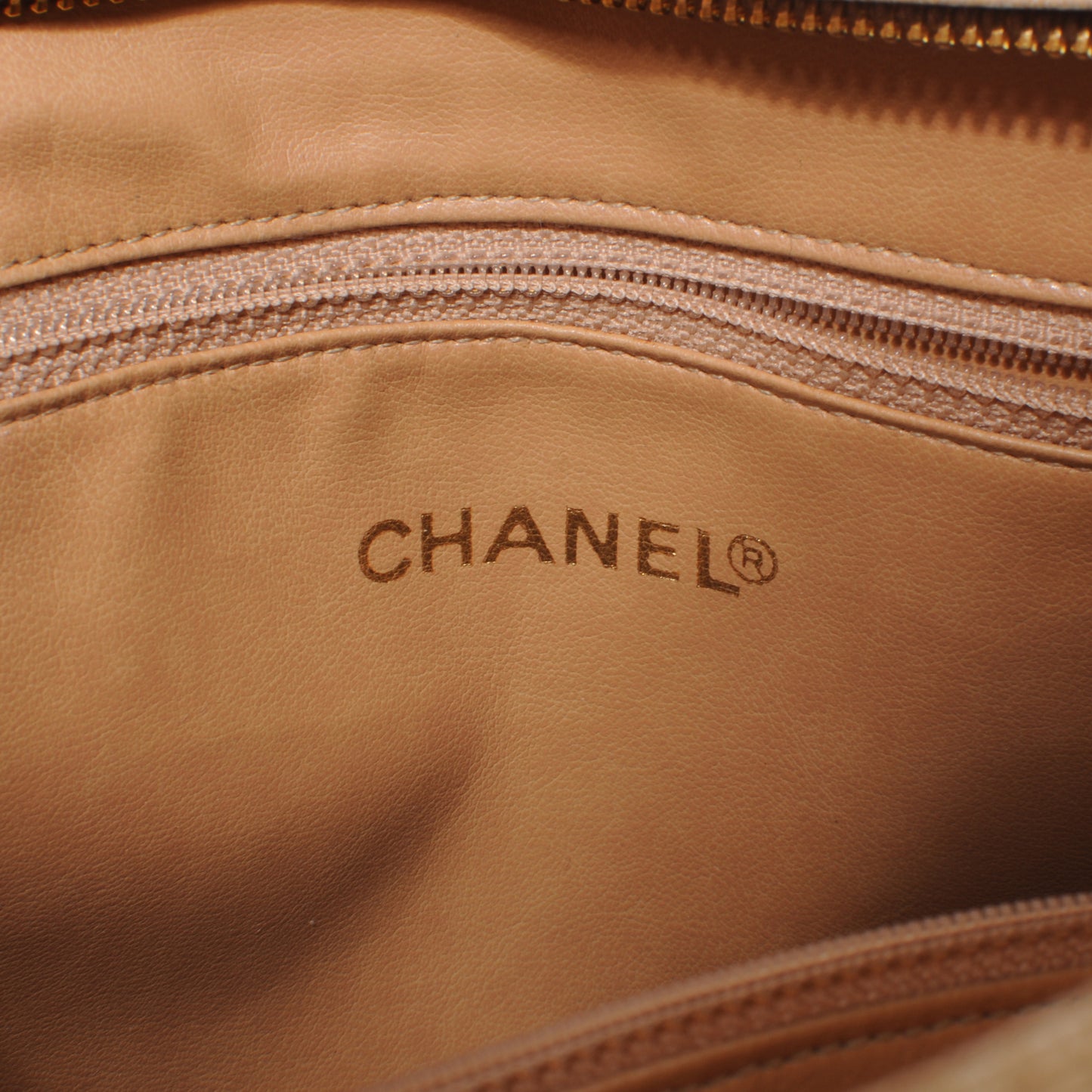Caviar Shoulder Bag Beige