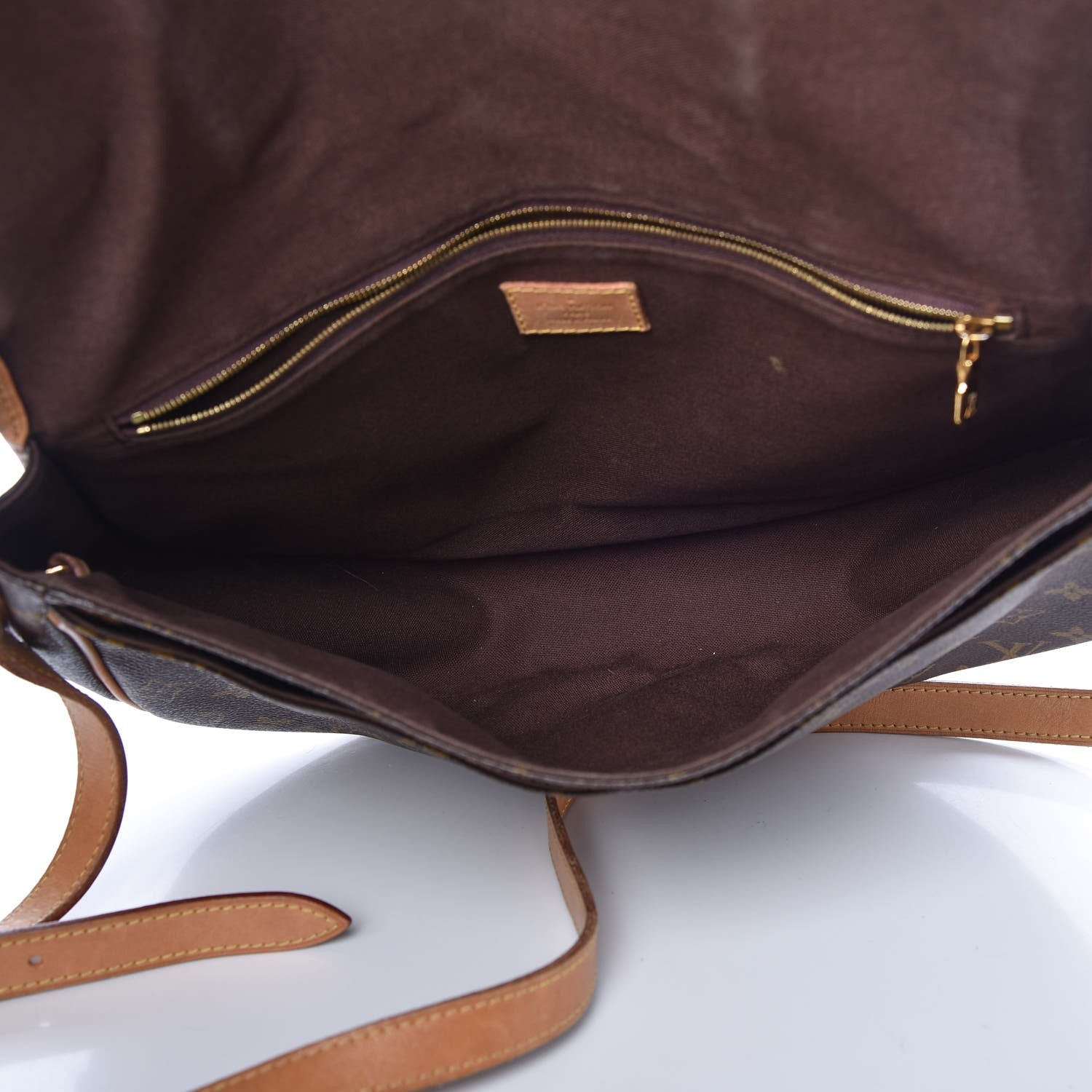 Louis Vuitton Monogram Menilmontant MM 5 of 10