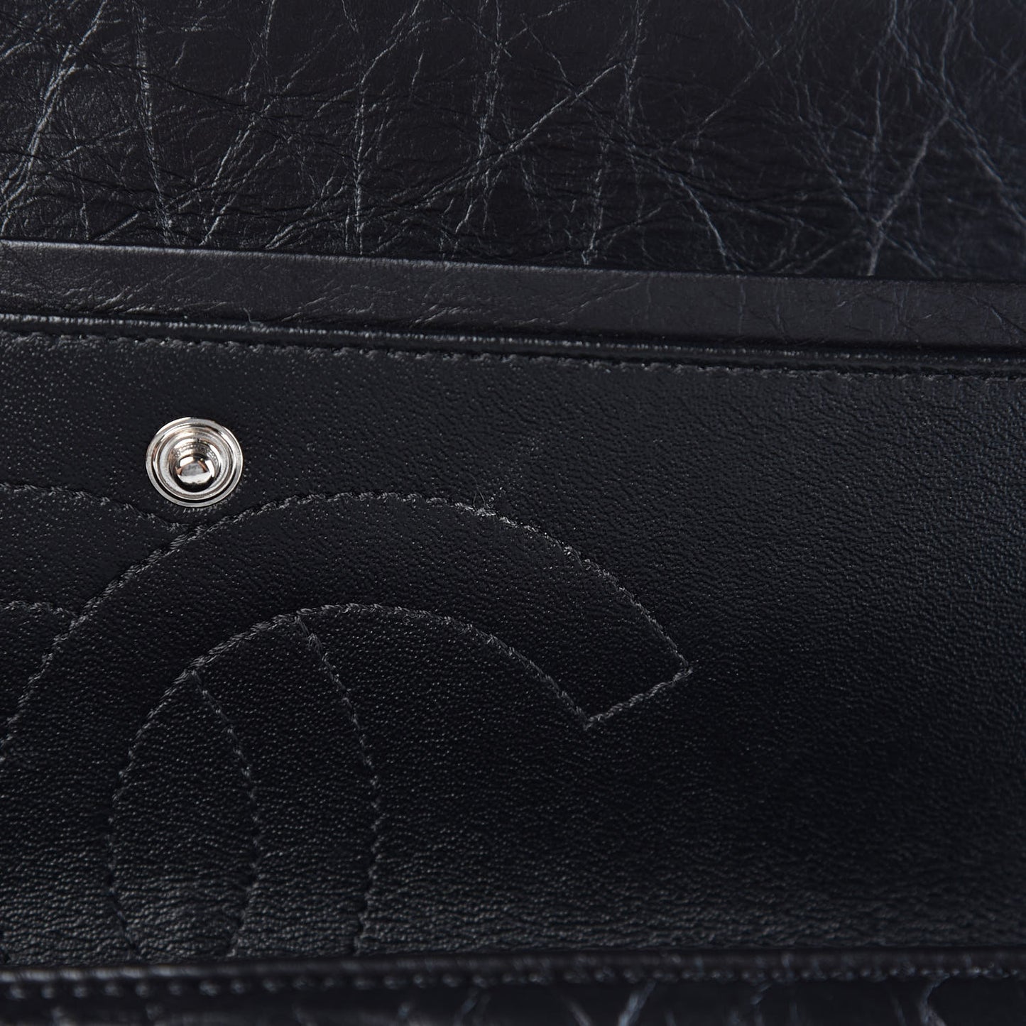 Aged Calfskin Chevron Quilted 2.55 Reissue 226 So Black