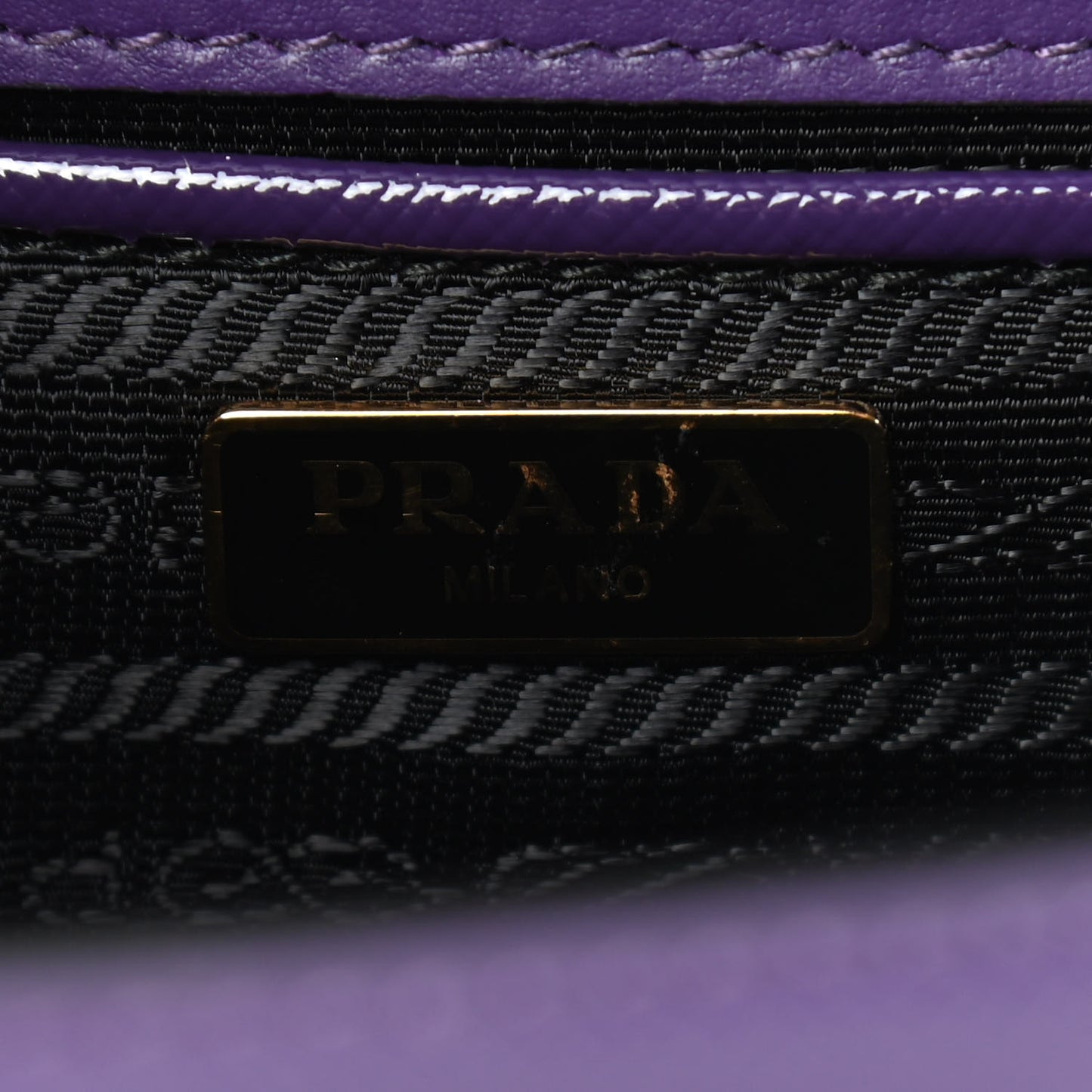 Saffiano Soft Calfskin Chain Crossbody Bag Viola