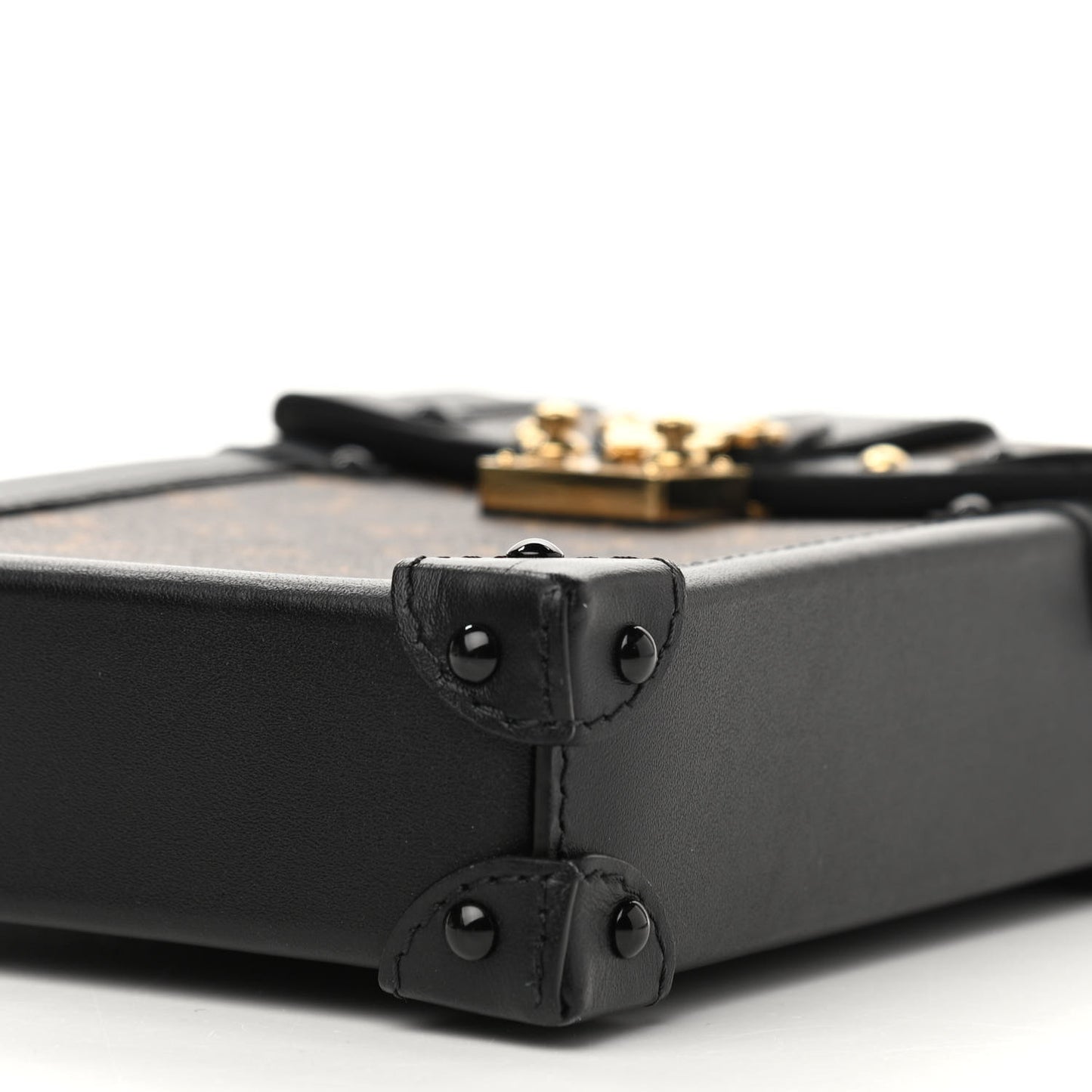 Monogram Pochette Trunk Verticale Black