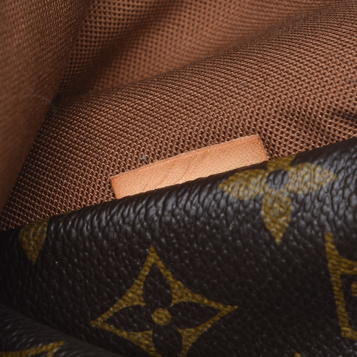 Louis Vuitton Monogram Totally MM 7 of 13