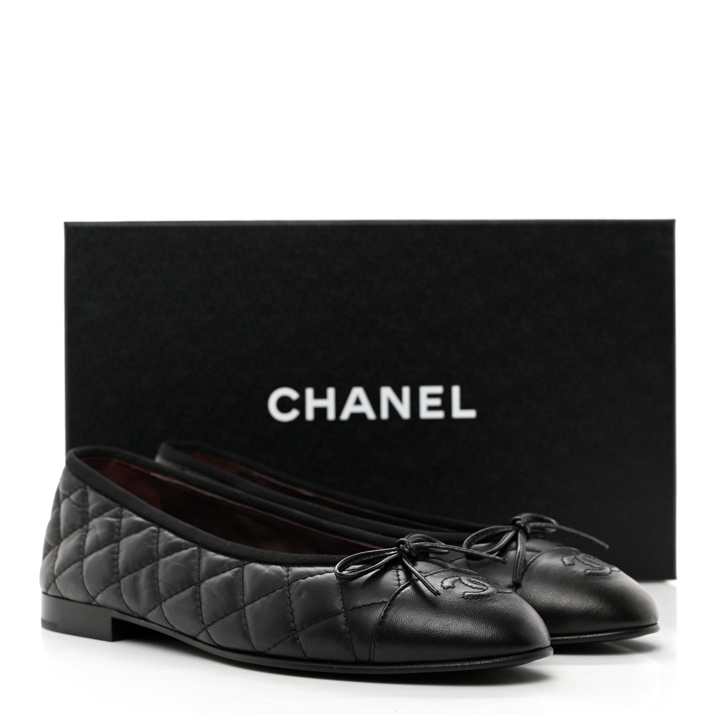Aged Calfskin Quilted CC Cap Toe Ballerina Flats 37.5 Black