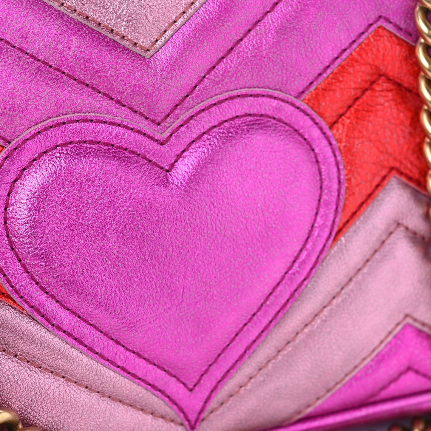 Metallic Calfskin Matelasse Mini GG Marmont Shoulder Bag Fuchsia