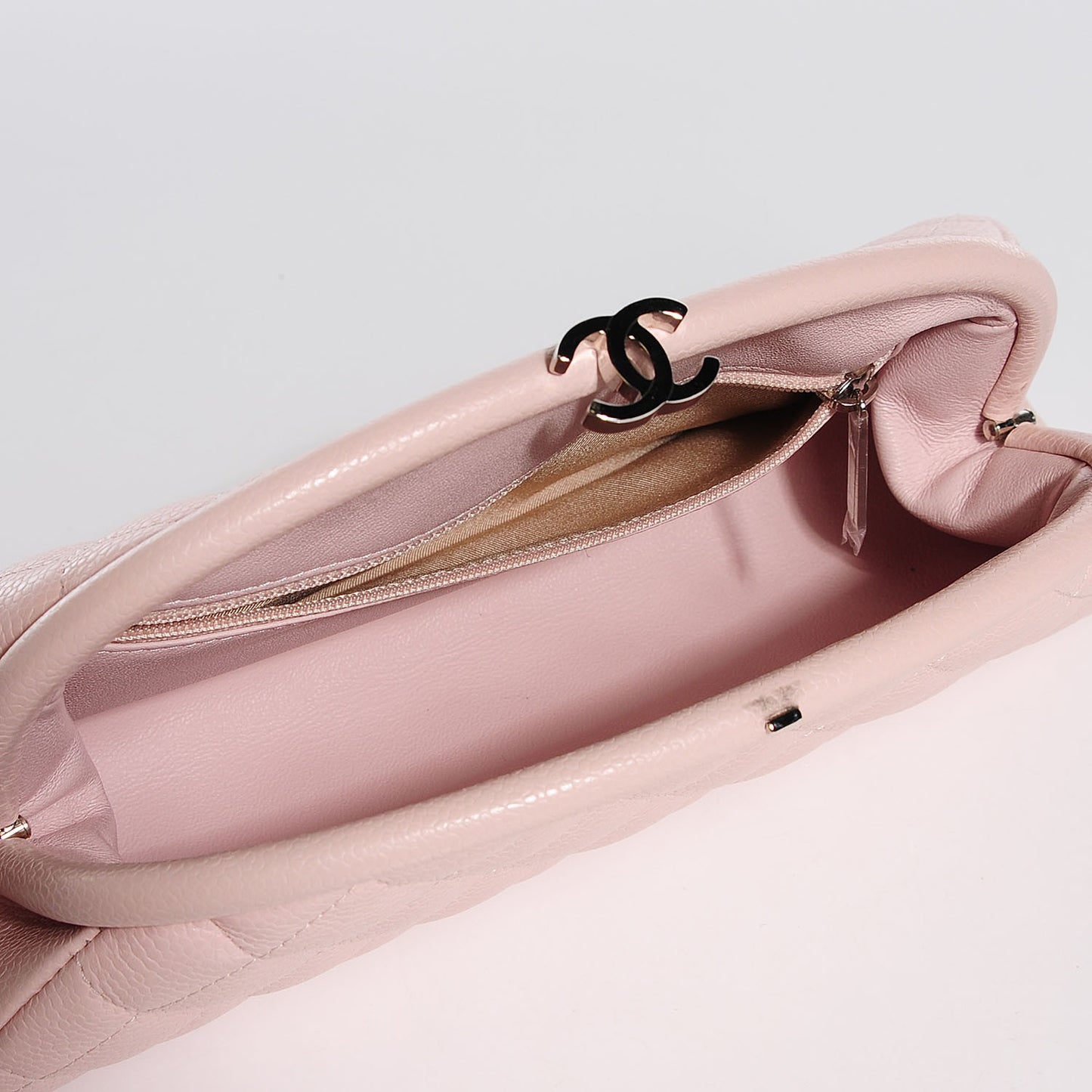 Caviar Quilted Timeless Clutch Pink