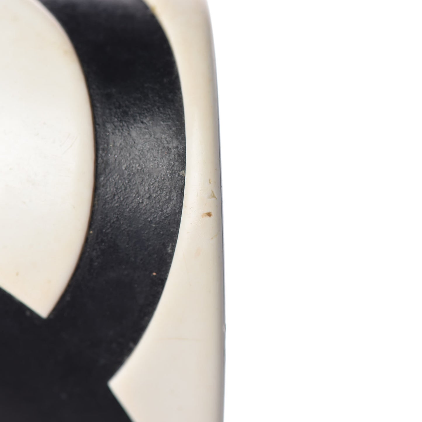 Resin CC Cuff White Black