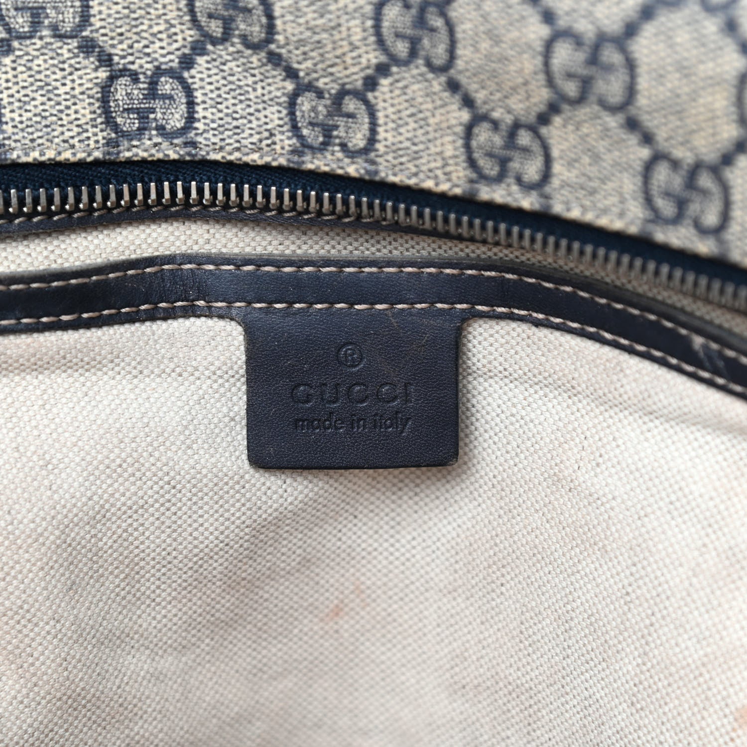 Gucci GG Supreme Monogram Large Zippered Shopping Tote Navy 6 of 12