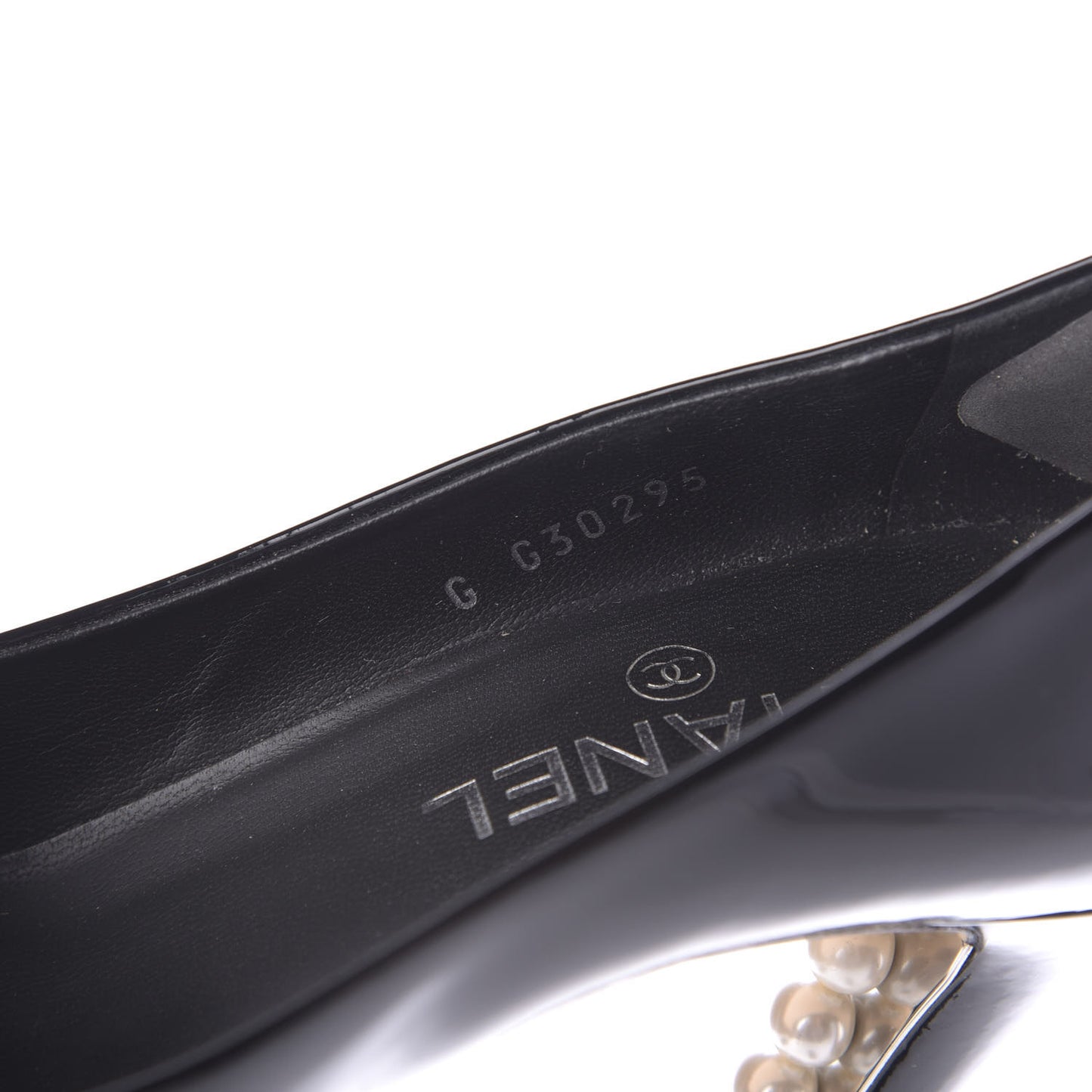 Patent Calfskin Cap Toe CC Pearl Pumps 37.5 Black