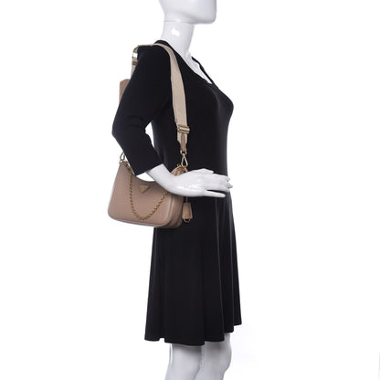 Prada Saffiano Re-Edition 2005 Shoulder Bag Cammeo Beige 2 of 10