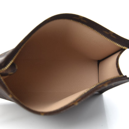 Louis Vuitton Monogram Toiletry Pouch 19 5 of 10