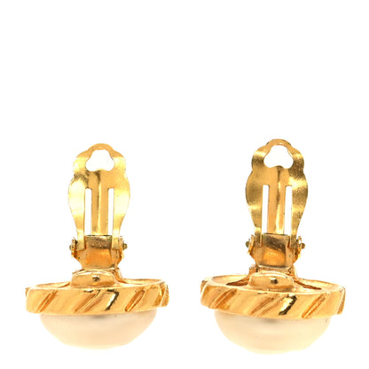 Chanel Pearl Round Clip On Earrings Gold 3 of 4