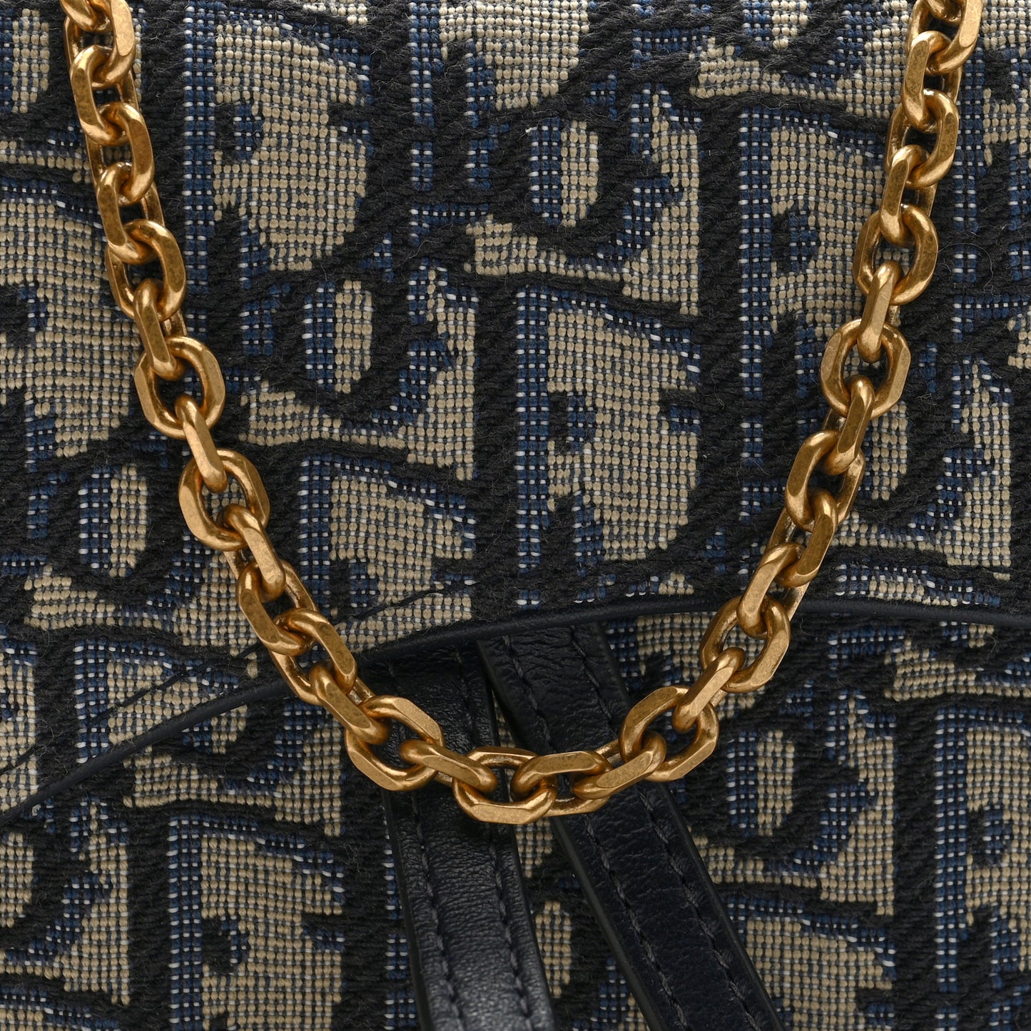 Oblique Saddle Chain Long Wallet Blue
