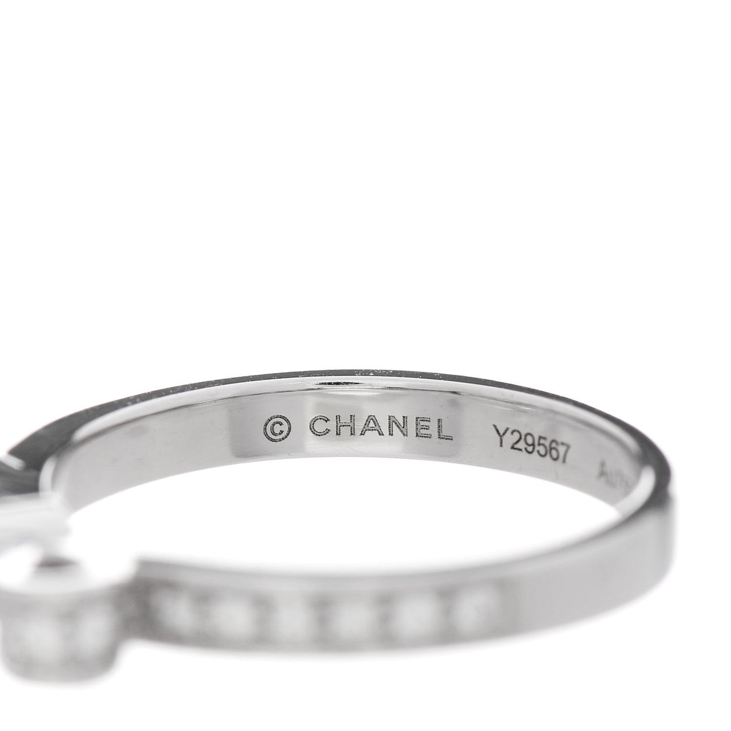 18K White Gold Diamond Ruban Ring 48 4.5