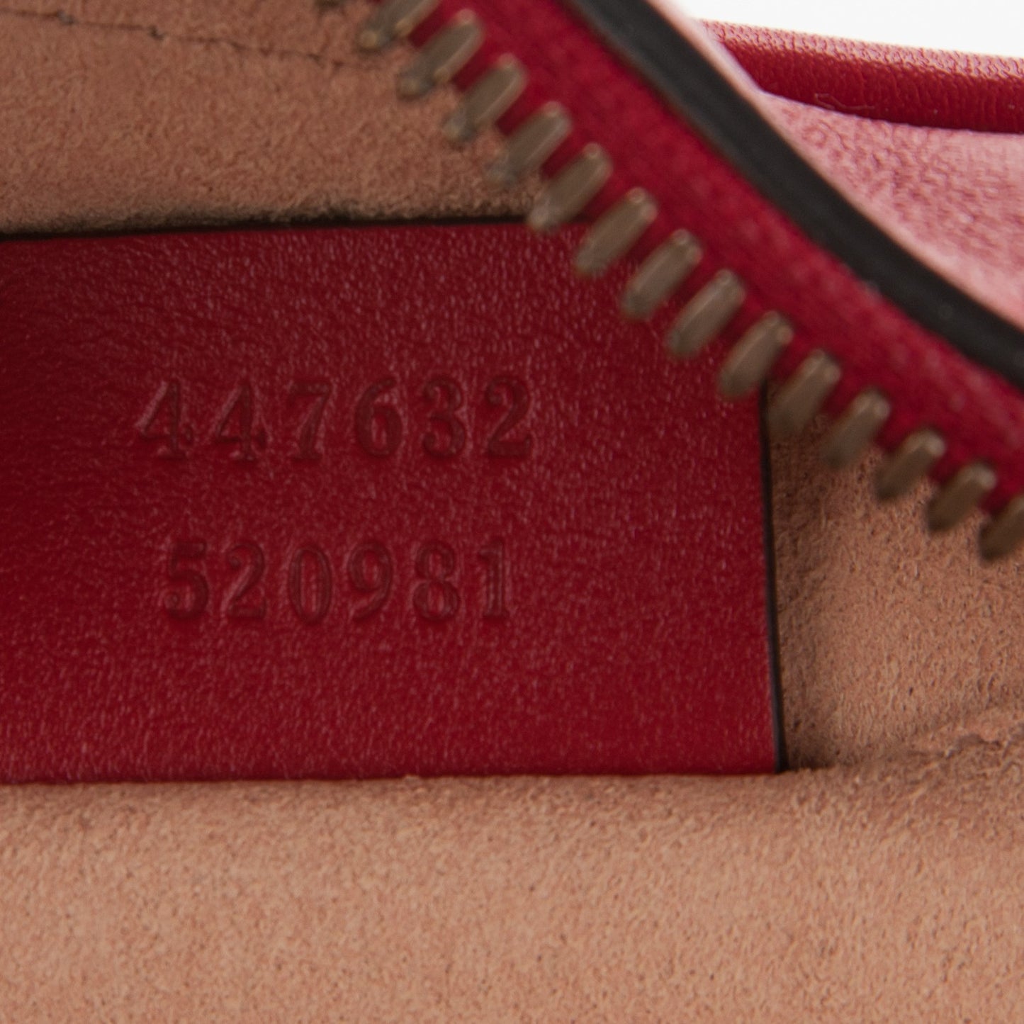 Calfskin Matelasse Small GG Marmont Chain Shoulder Bag Hibiscus Red