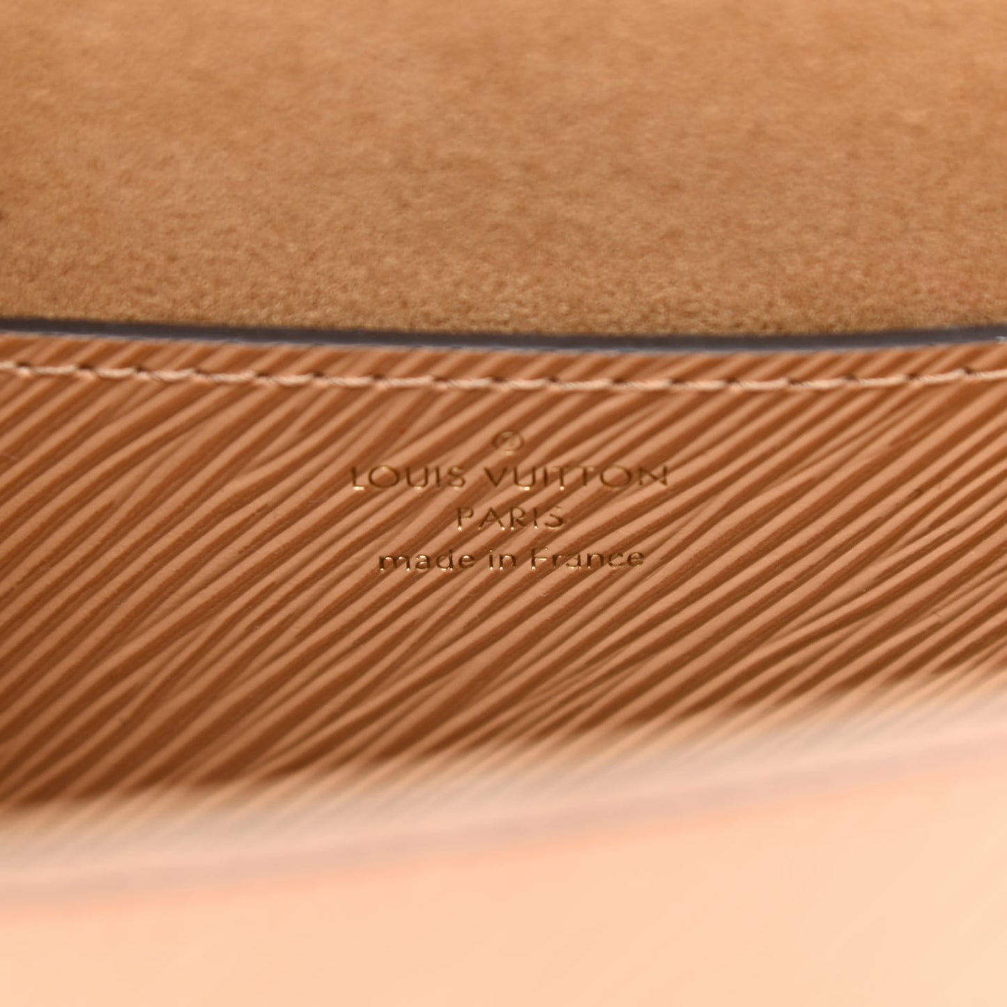Epi Twist Shoulder Bag MM Camel