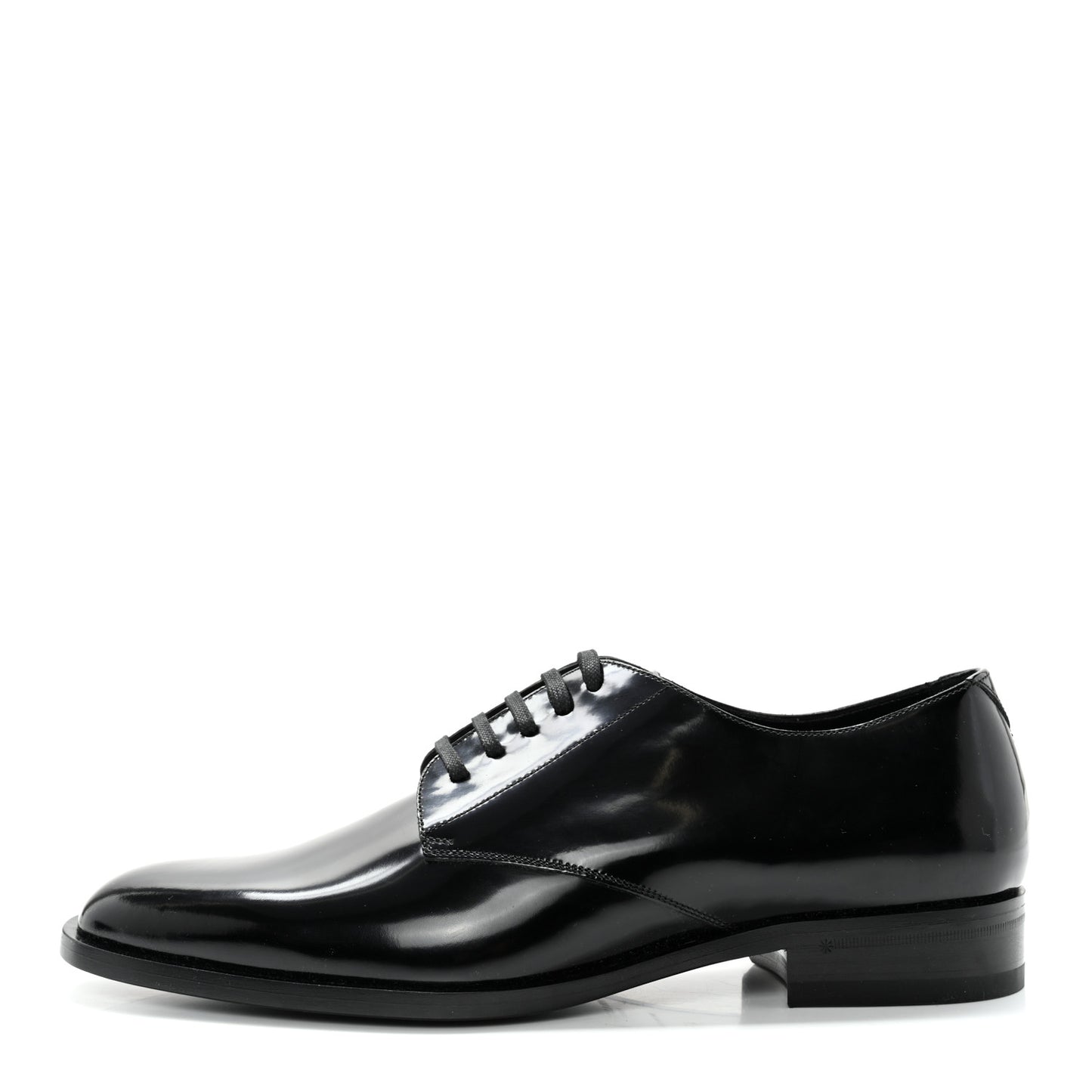 Patent Calfskin Montaigne 25 Uniform 45 Black