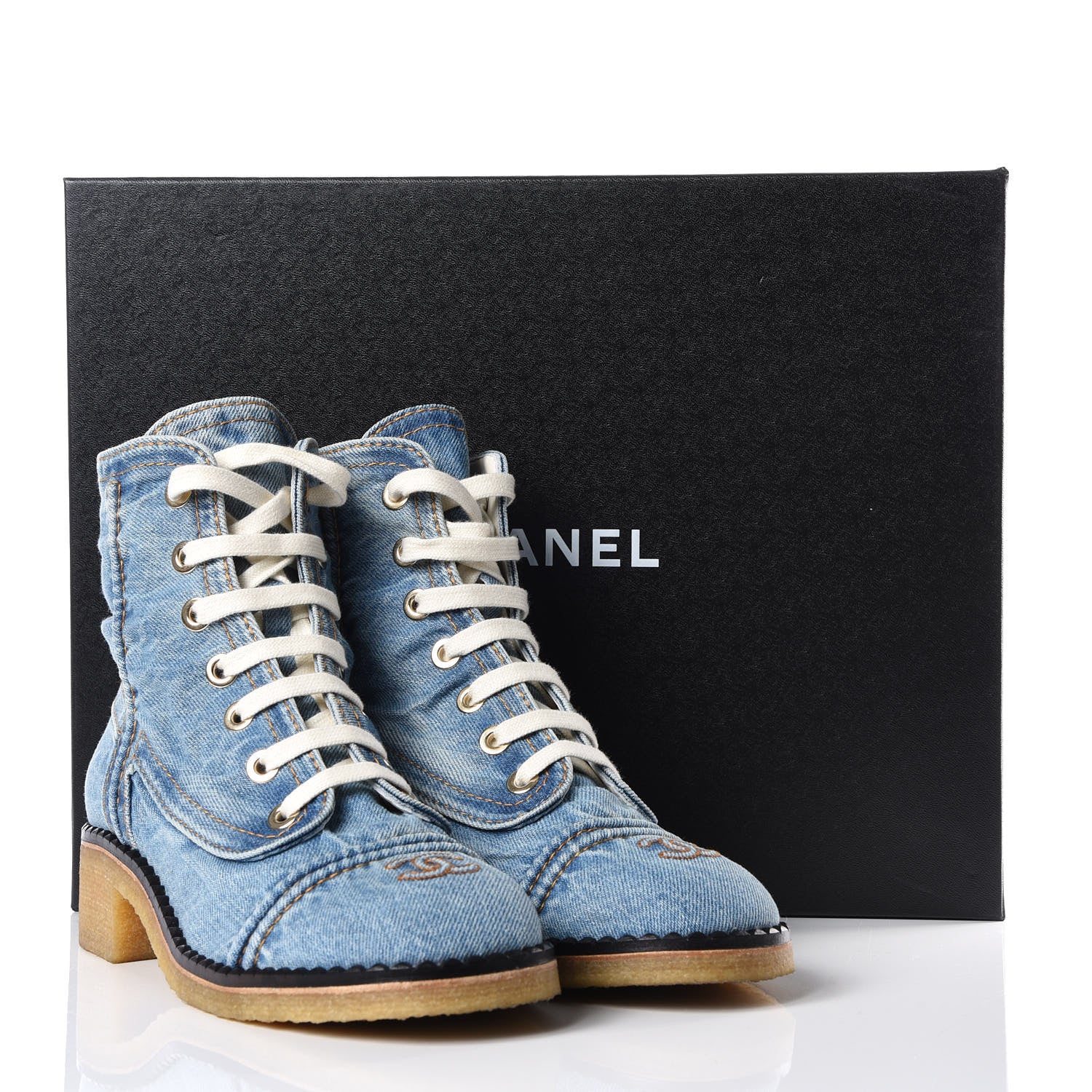 ✨お洒落✨CHANEL DENIM＆LEATHER BOOTS EU37 Chanel Boots Size 36. 5 EU - Denim Lace-Up