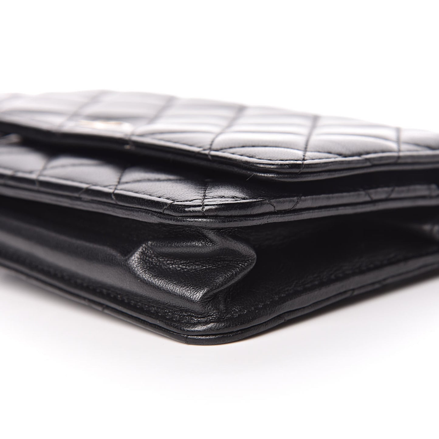 Lambskin Quilted Wallet On Chain WOC Black