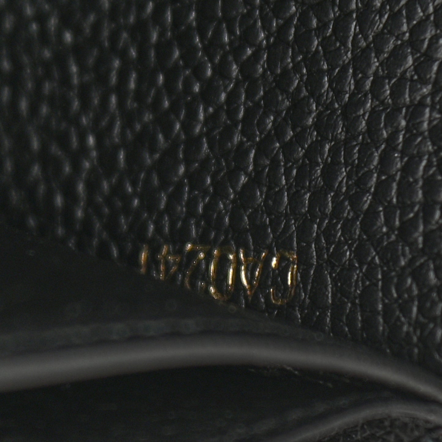 Monogram Empreinte Giant Sarah Wallet Black Beige
