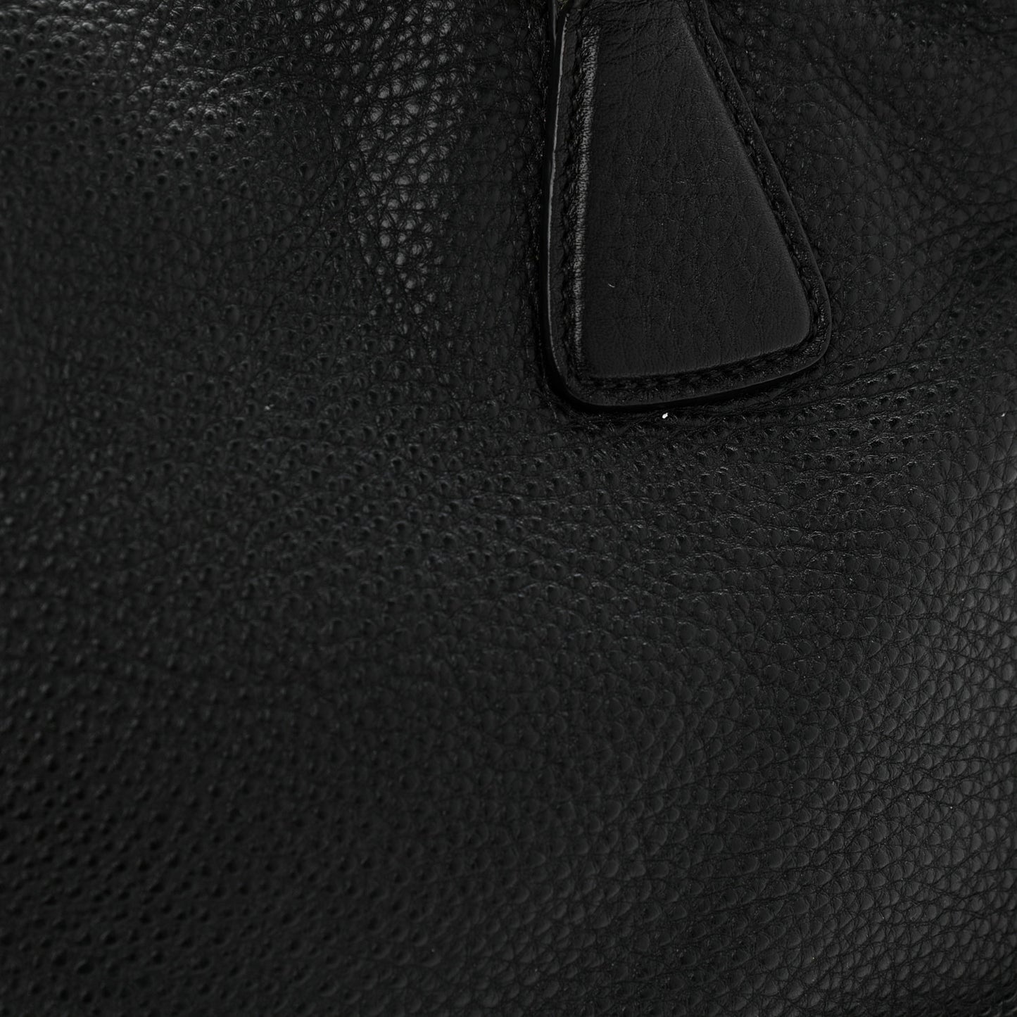 Vitello Daino Tote Black