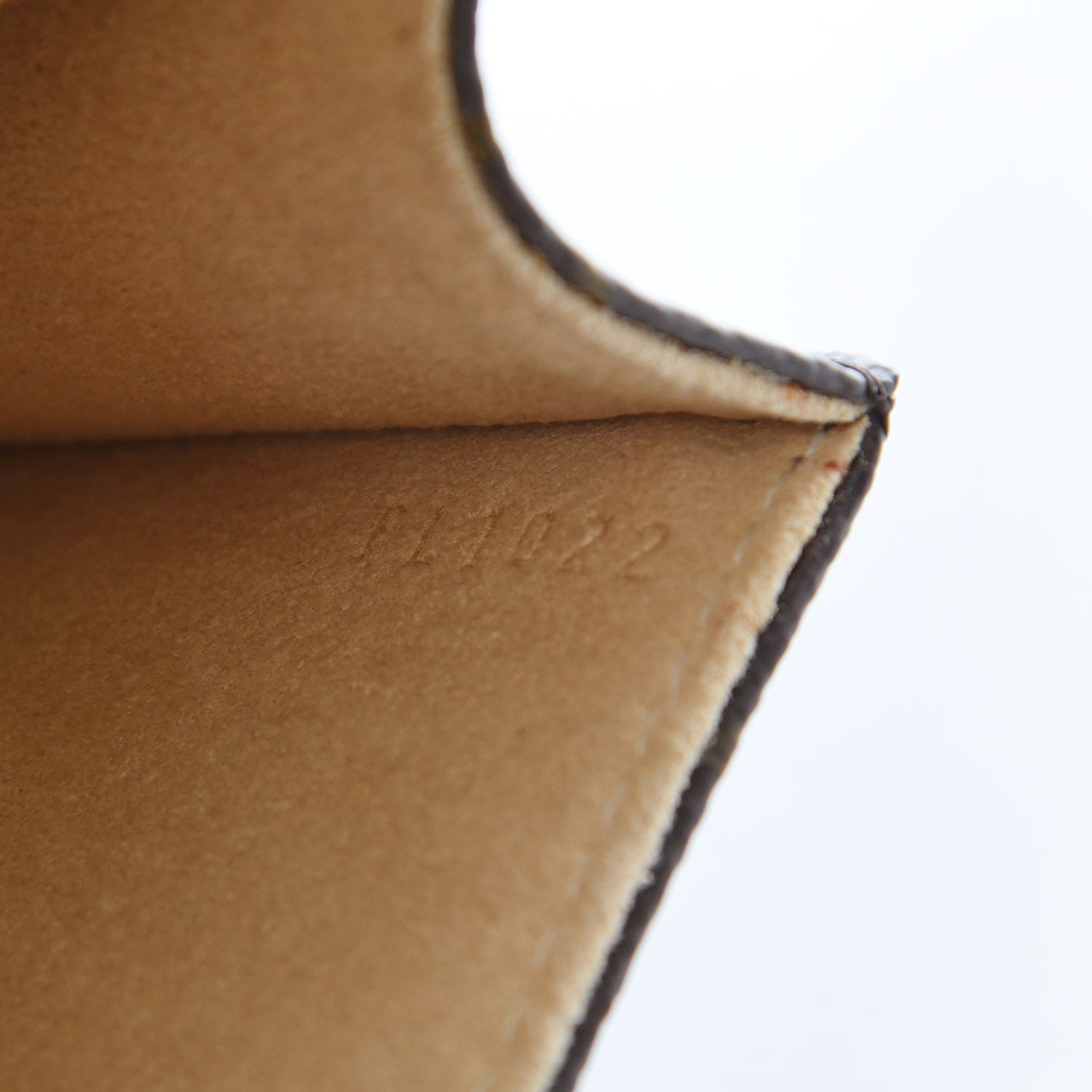 Louis Vuitton Monogram Pochette Florentine S 8 of 8