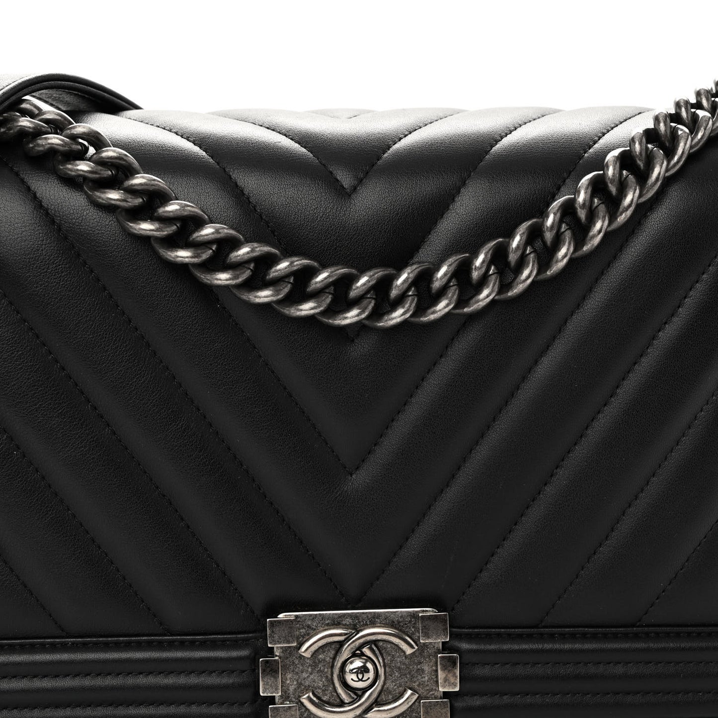 Calfskin Chevron Quilted New Medium Boy Flap Black