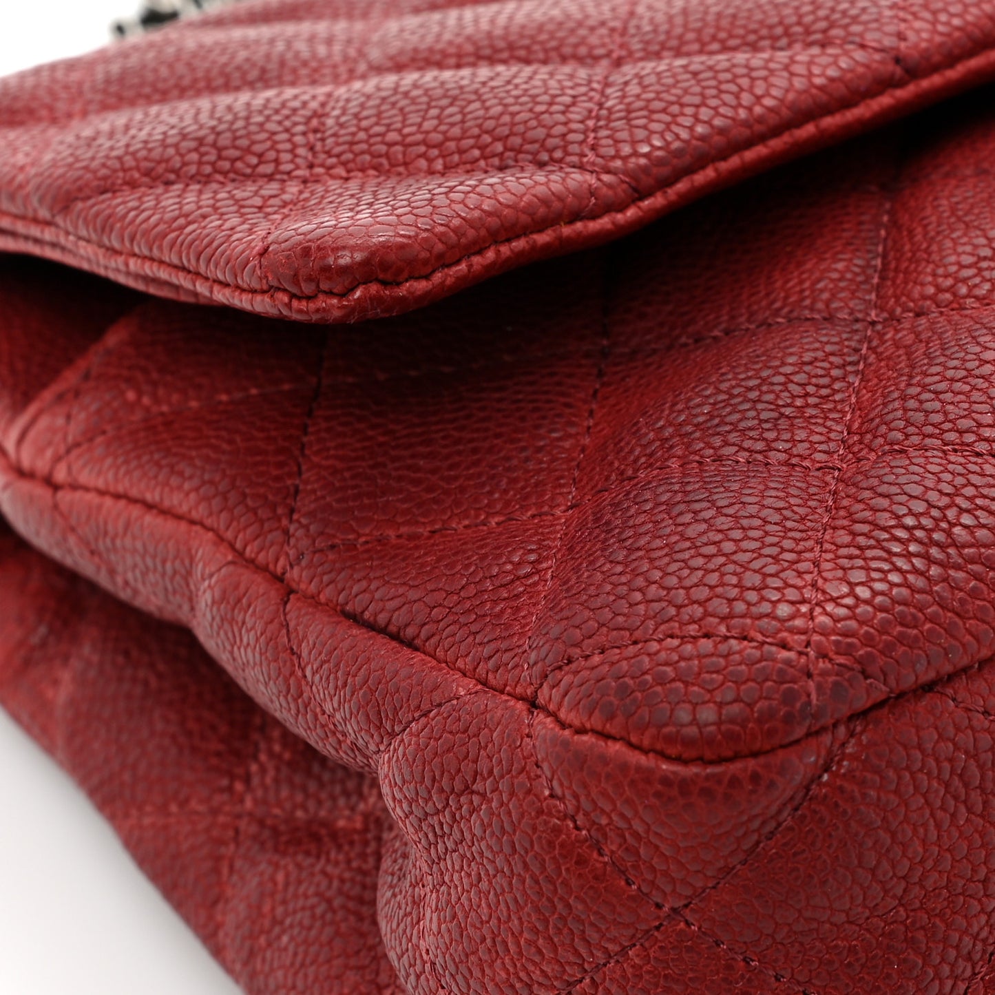 Washed Caviar Quilted 2.55 Reissue 225 Bijoux Chain Flap Red