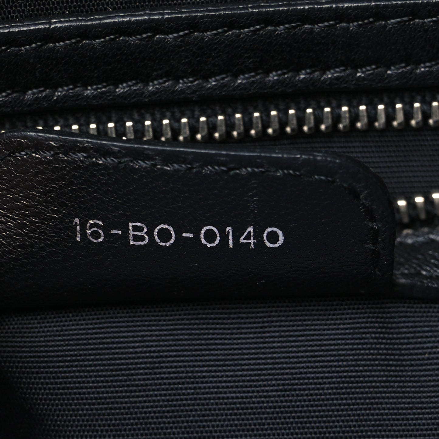 Lambskin Cannage Medium New Lock Flap Black