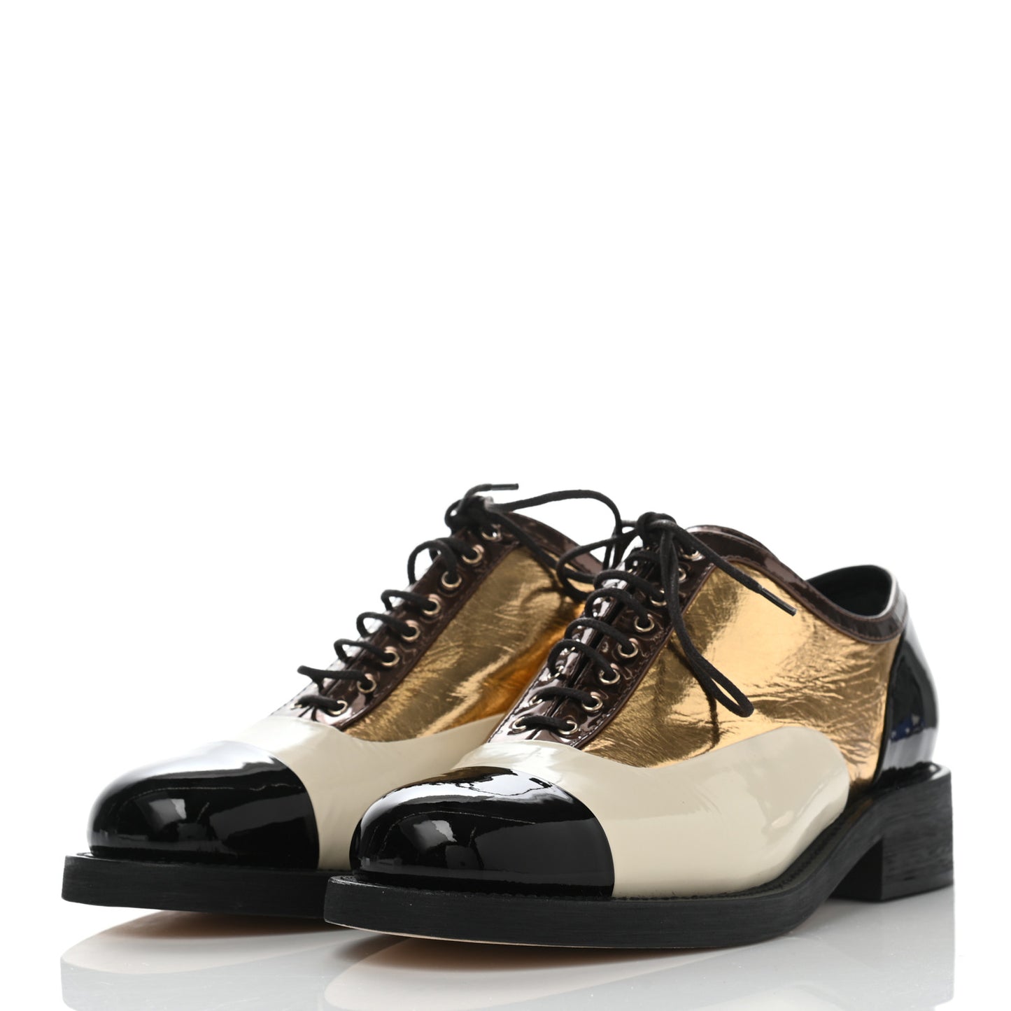 Crumpled Lambskin Patent CC Lace Up Oxfords 39.5 White Gold Black