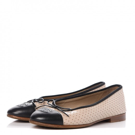 Lambskin Perforated Cap Toe Ballerina Flats 36 Beige Black