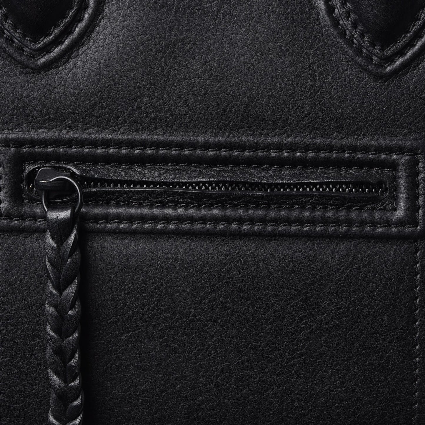 Supple Calfskin Medium Phantom Luggage Black