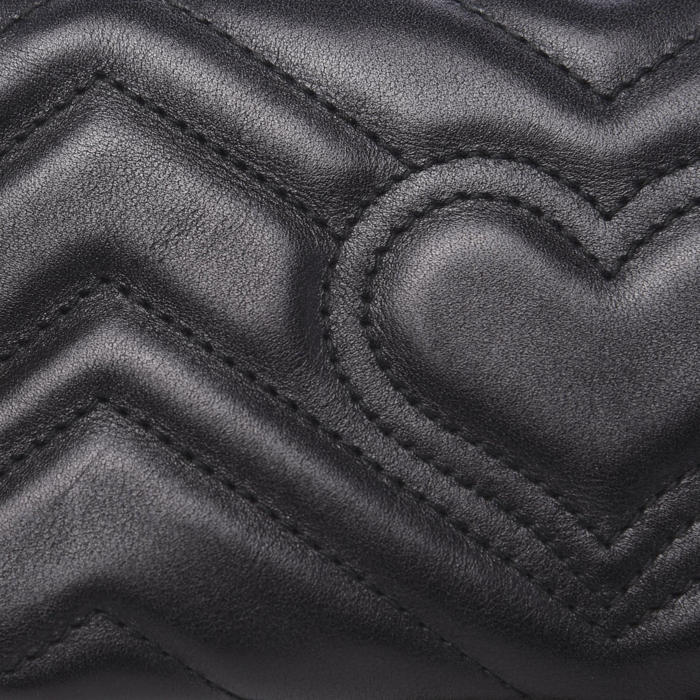 Calfskin Matelasse Super Mini GG Marmont Shoulder Bag Black