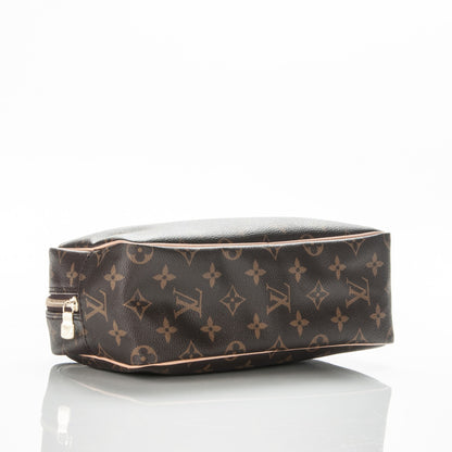 Louis Vuitton Monogram Toiletry 25 4 of 6