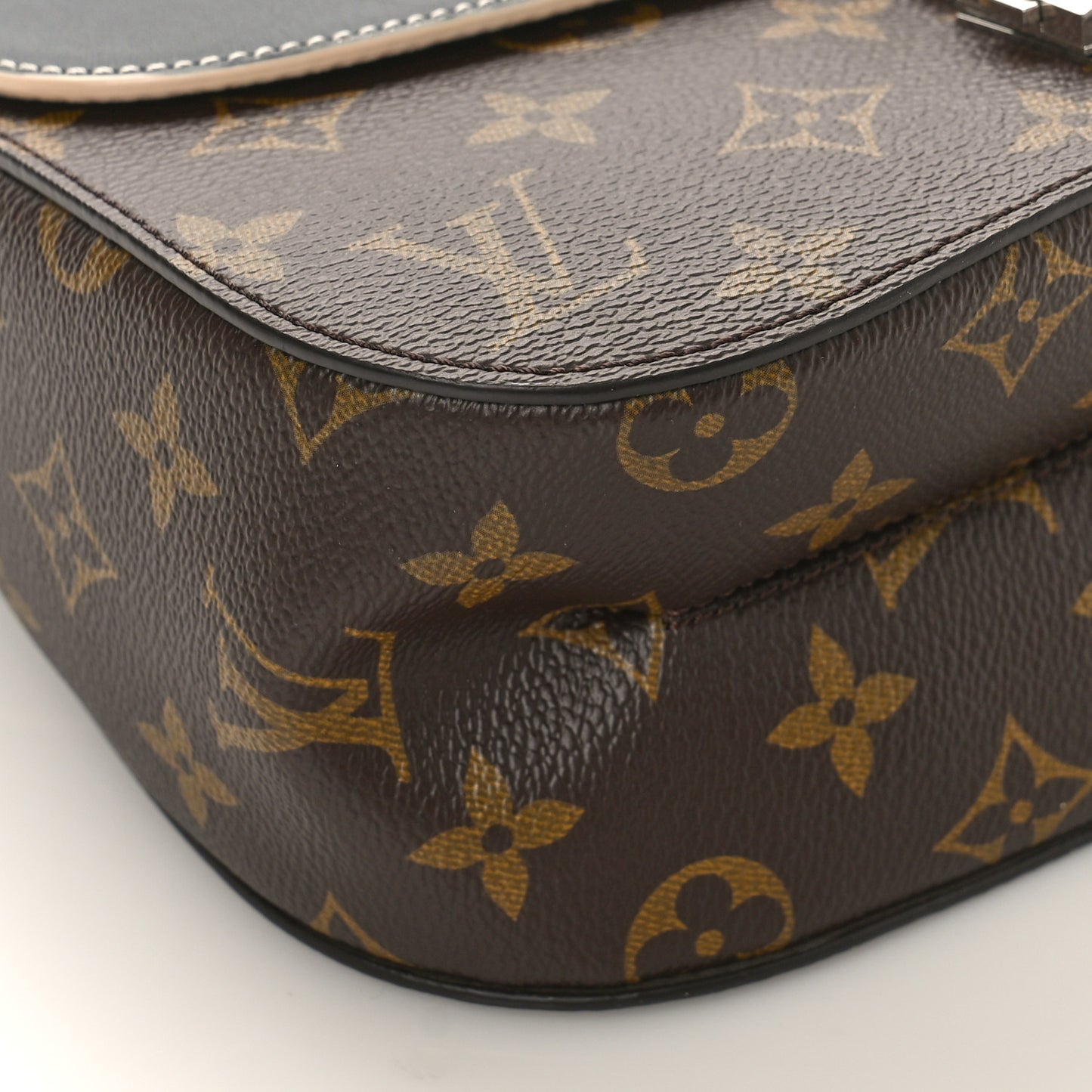 Calfskin Monogram Chain It Bag PM Black