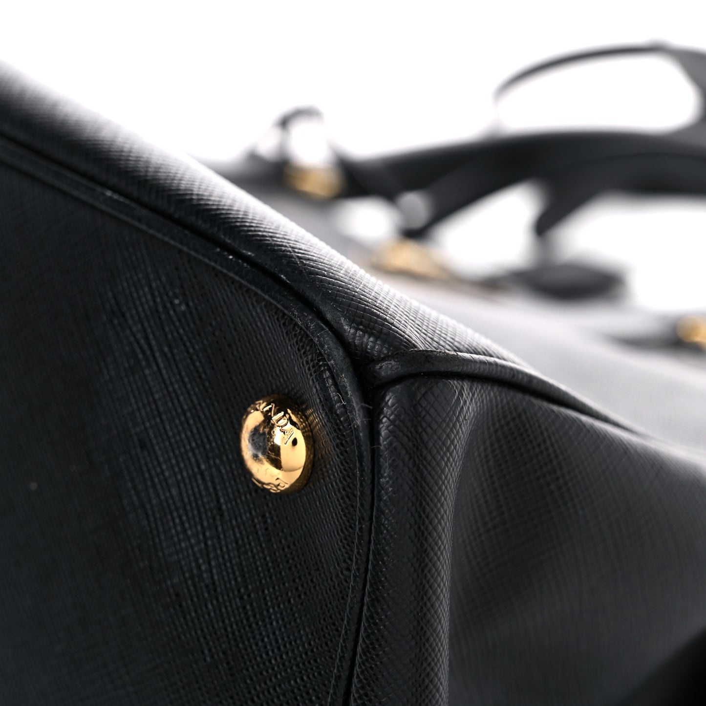Saffiano Large Galleria Double Zip Tote Black