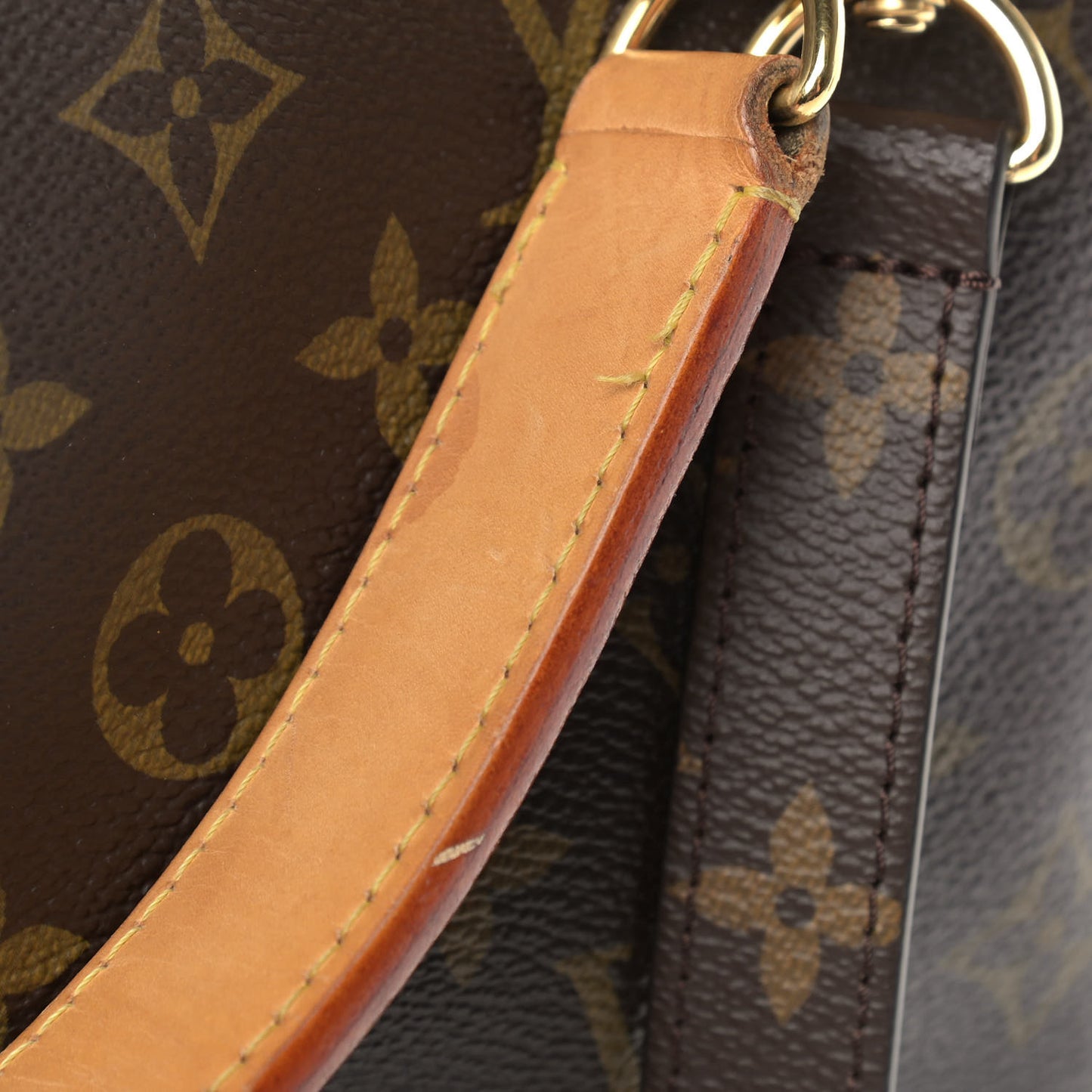 Monogram Metis