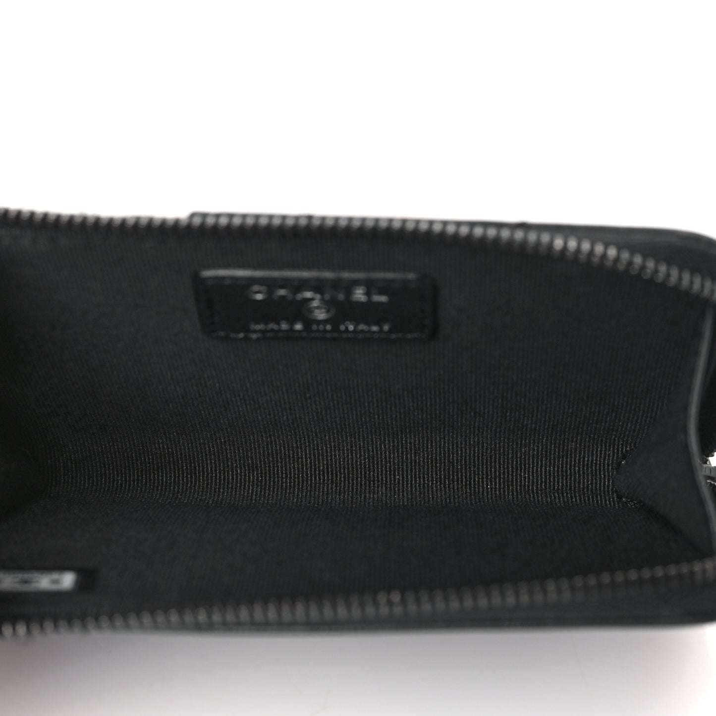 Pearly Lambskin Quilted Zip Card Holder So Black